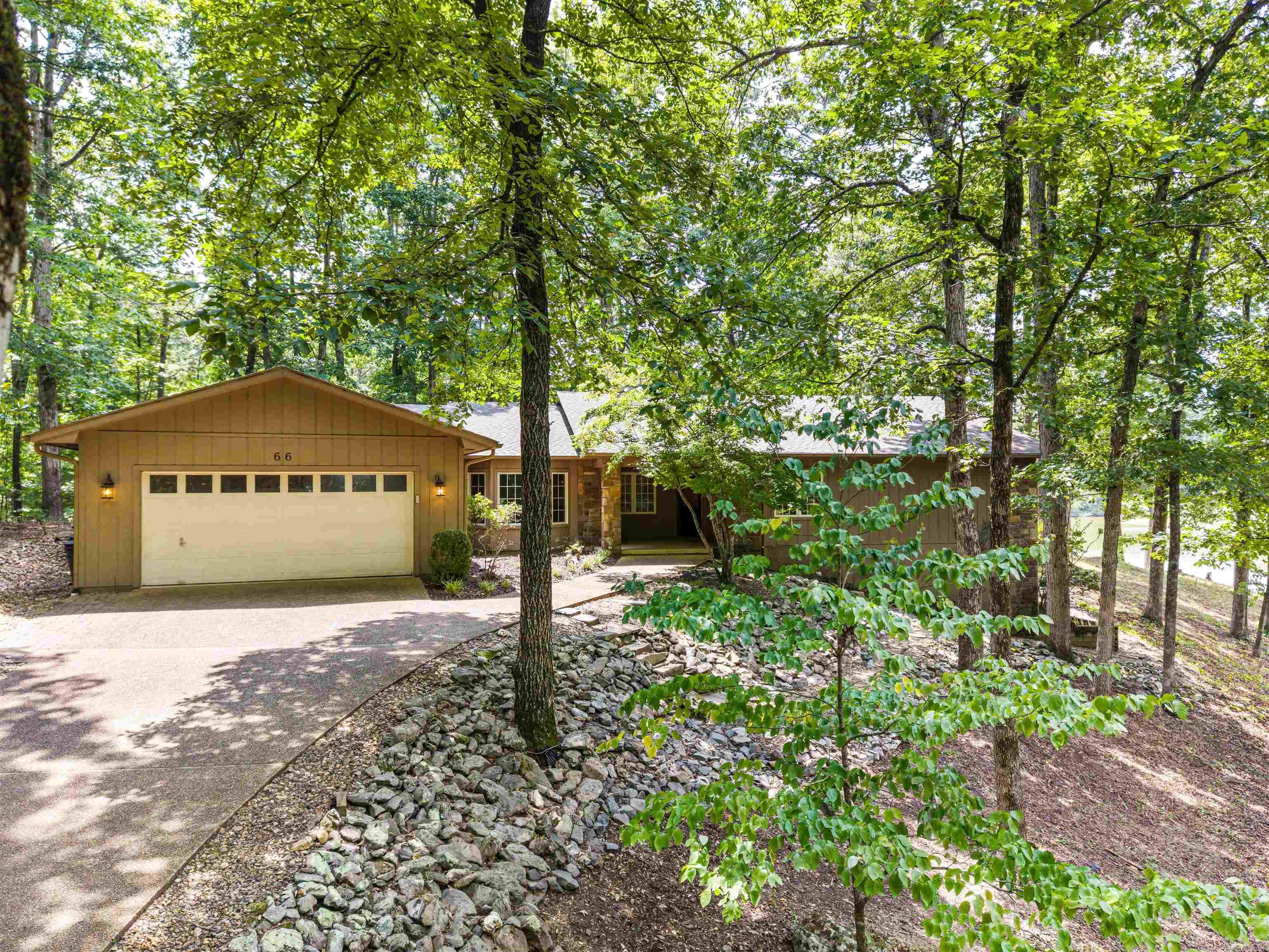 66  Gancho  Hot Springs, AR