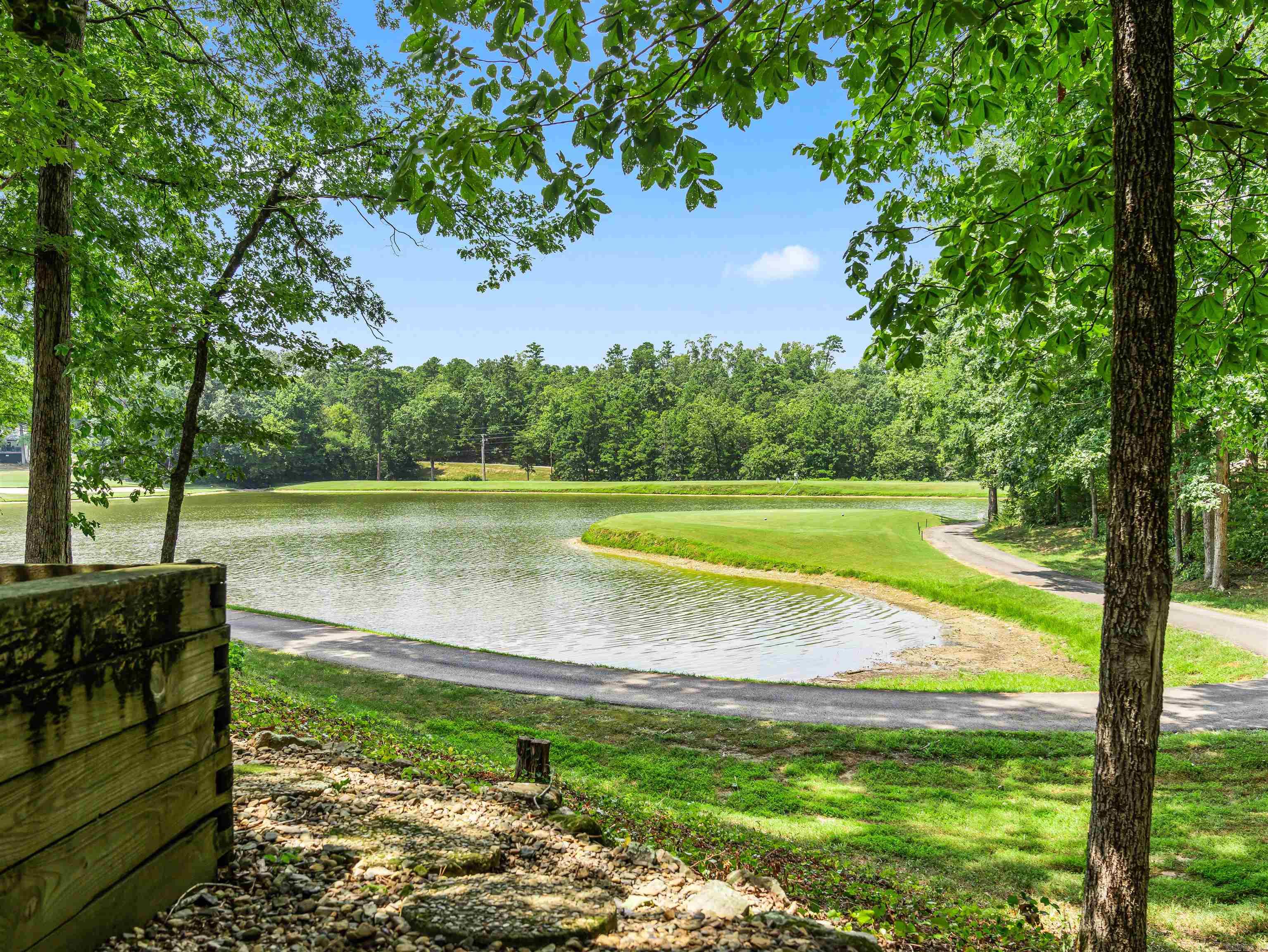 66 Gancho  Hot Springs, AR