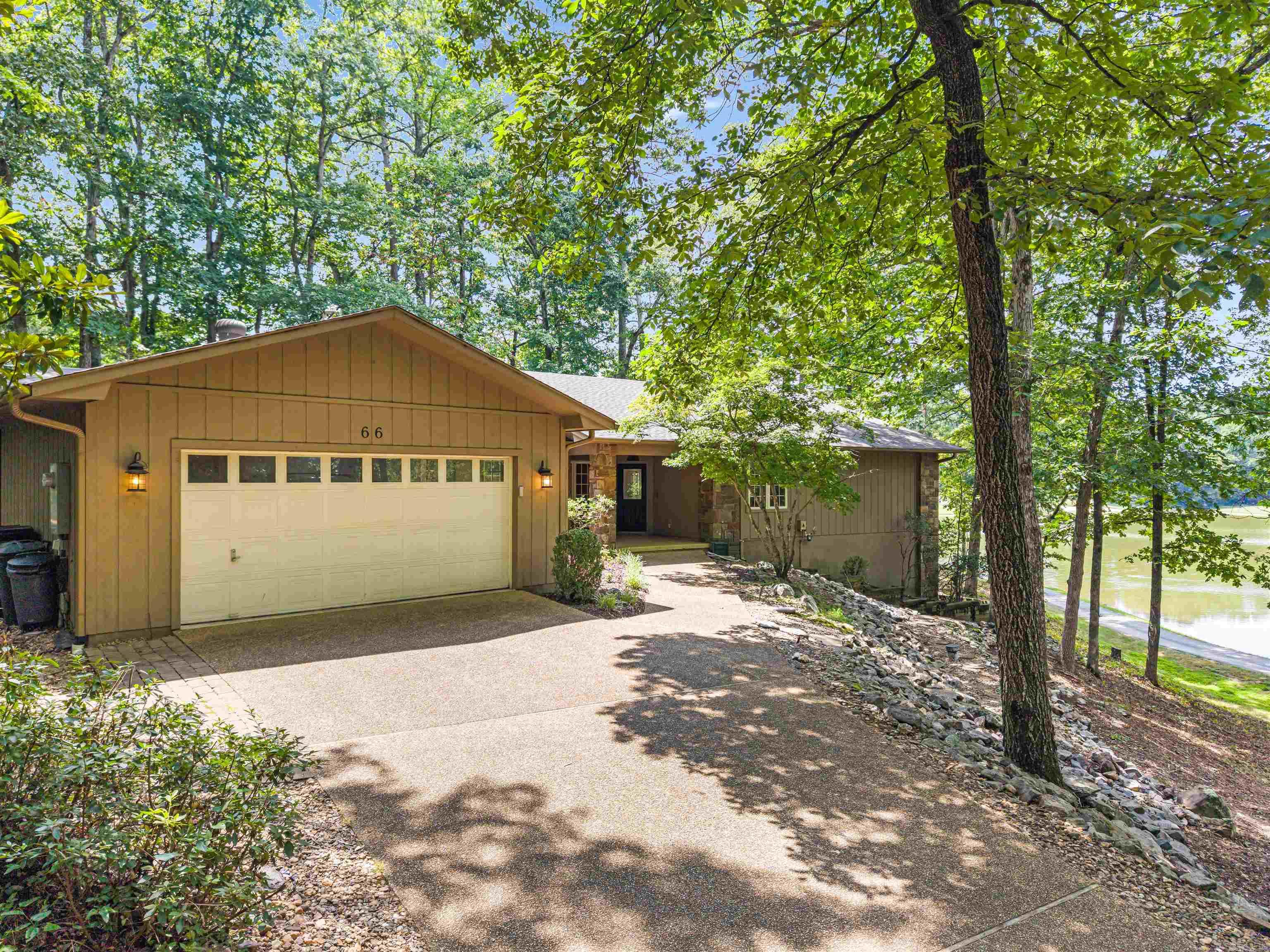 66 Gancho  Hot Springs, AR