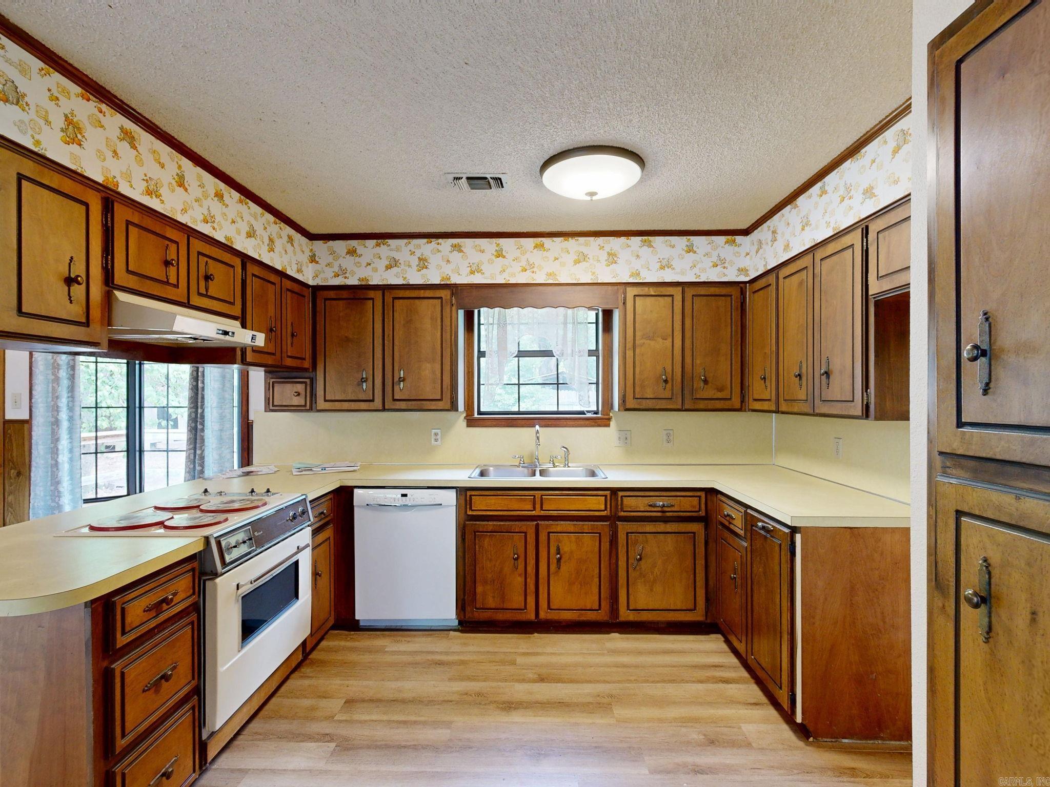 106 Torrey  Hot Springs, AR