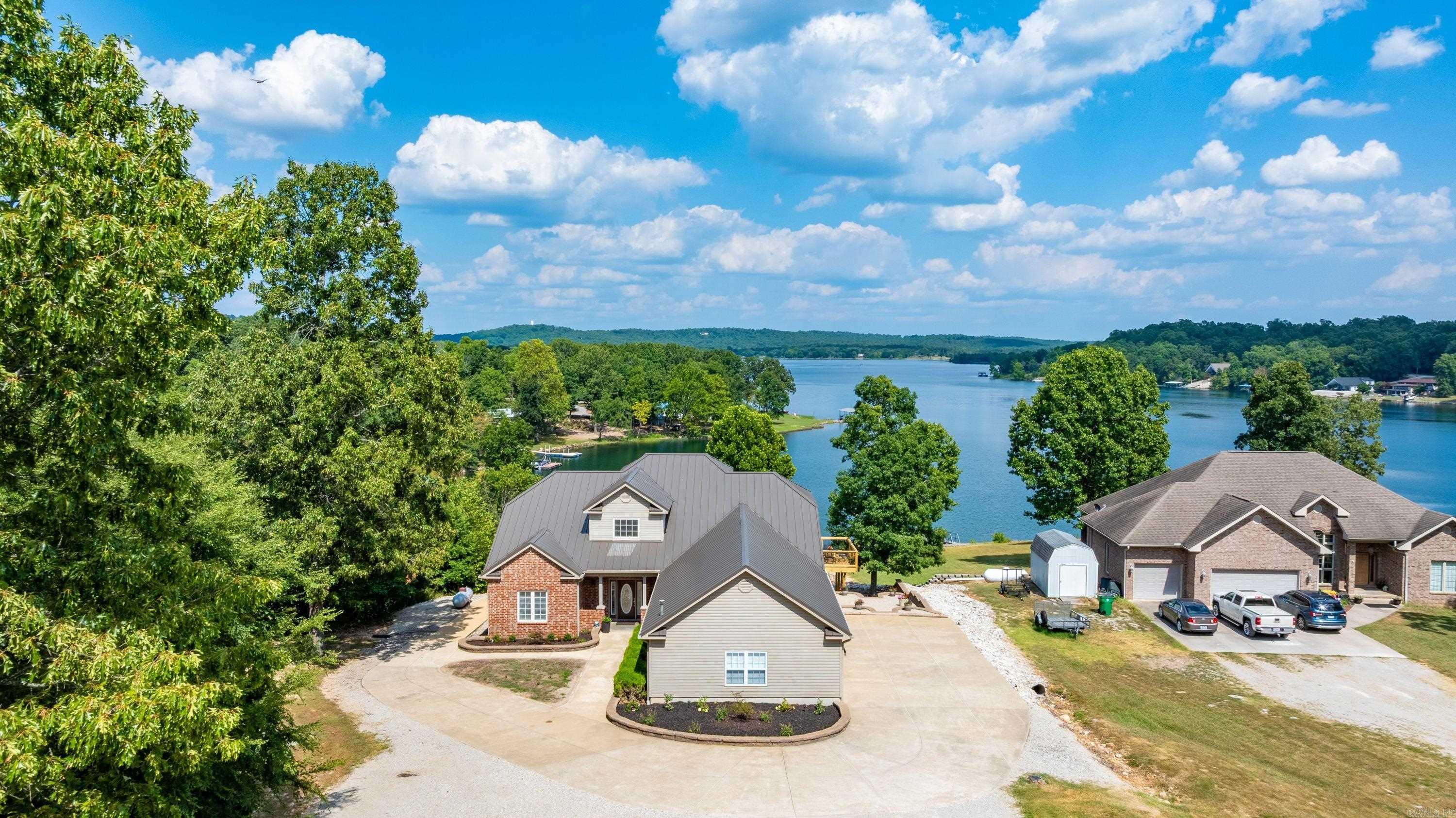 505 E Tri Lakes Dr  Horseshoe Bend, AR