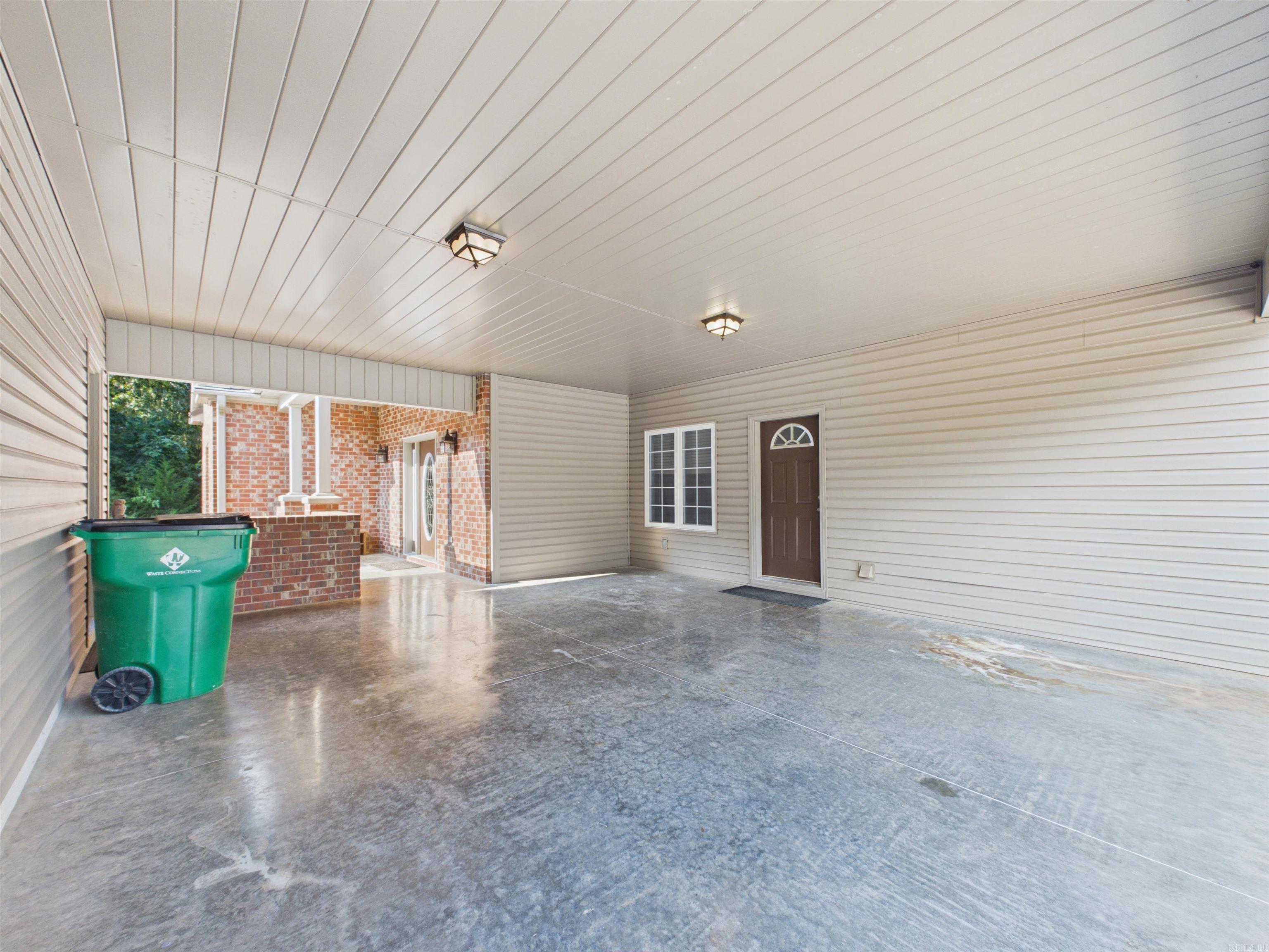 505 E Tri Lakes Dr  Horseshoe Bend, AR