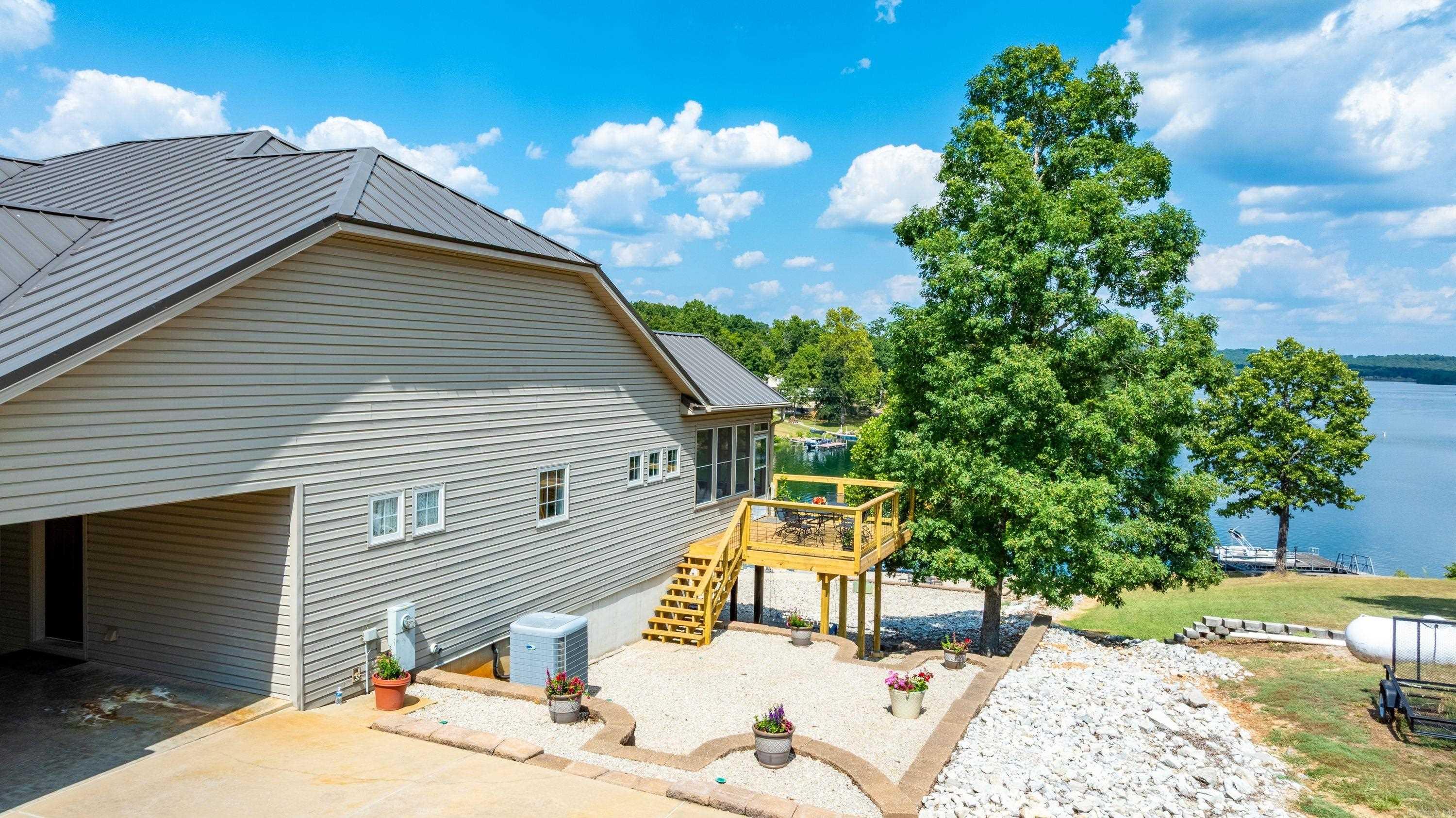 505 E Tri Lakes Dr  Horseshoe Bend, AR