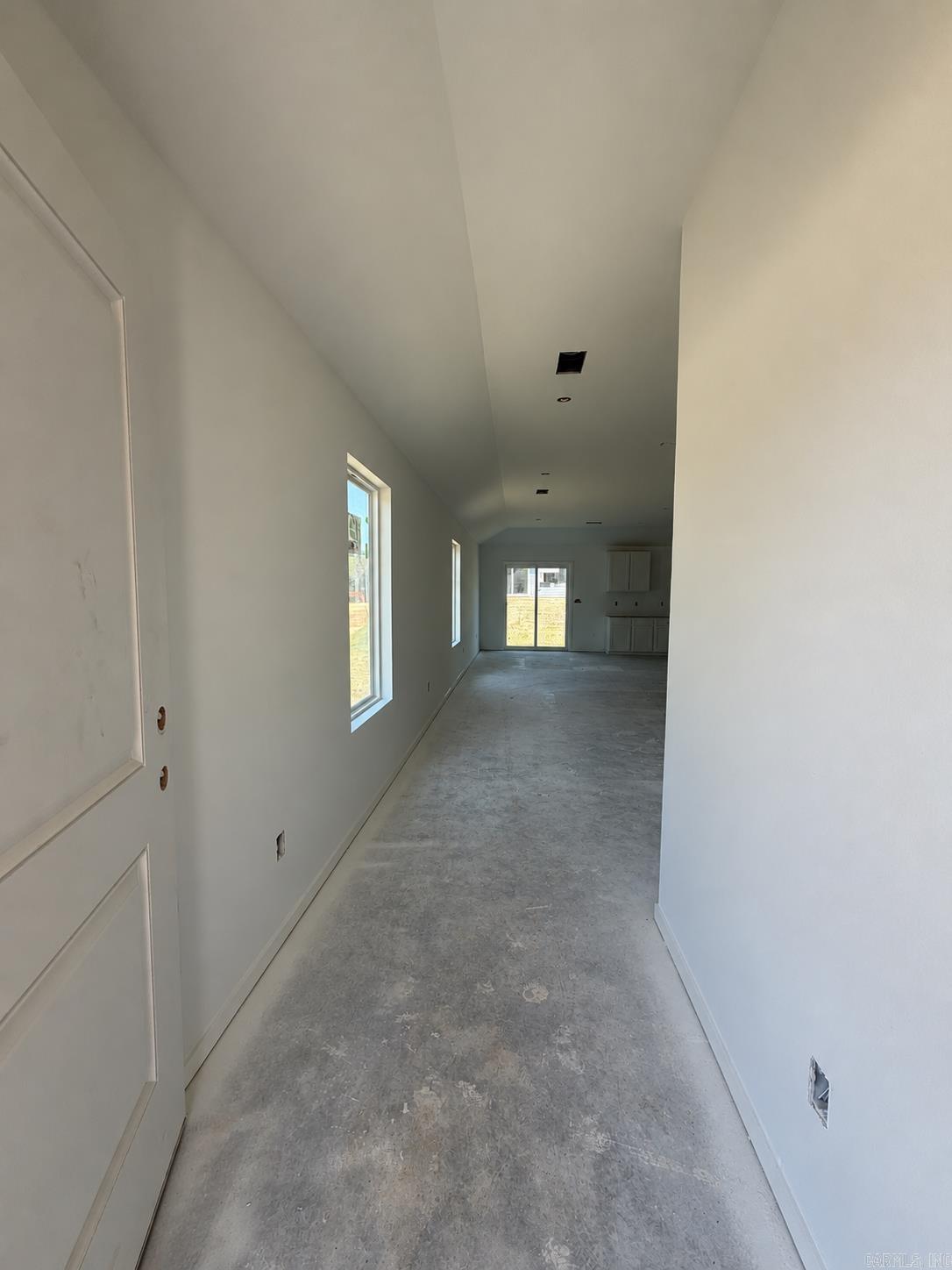 1561 Meadows Drive — photo 3