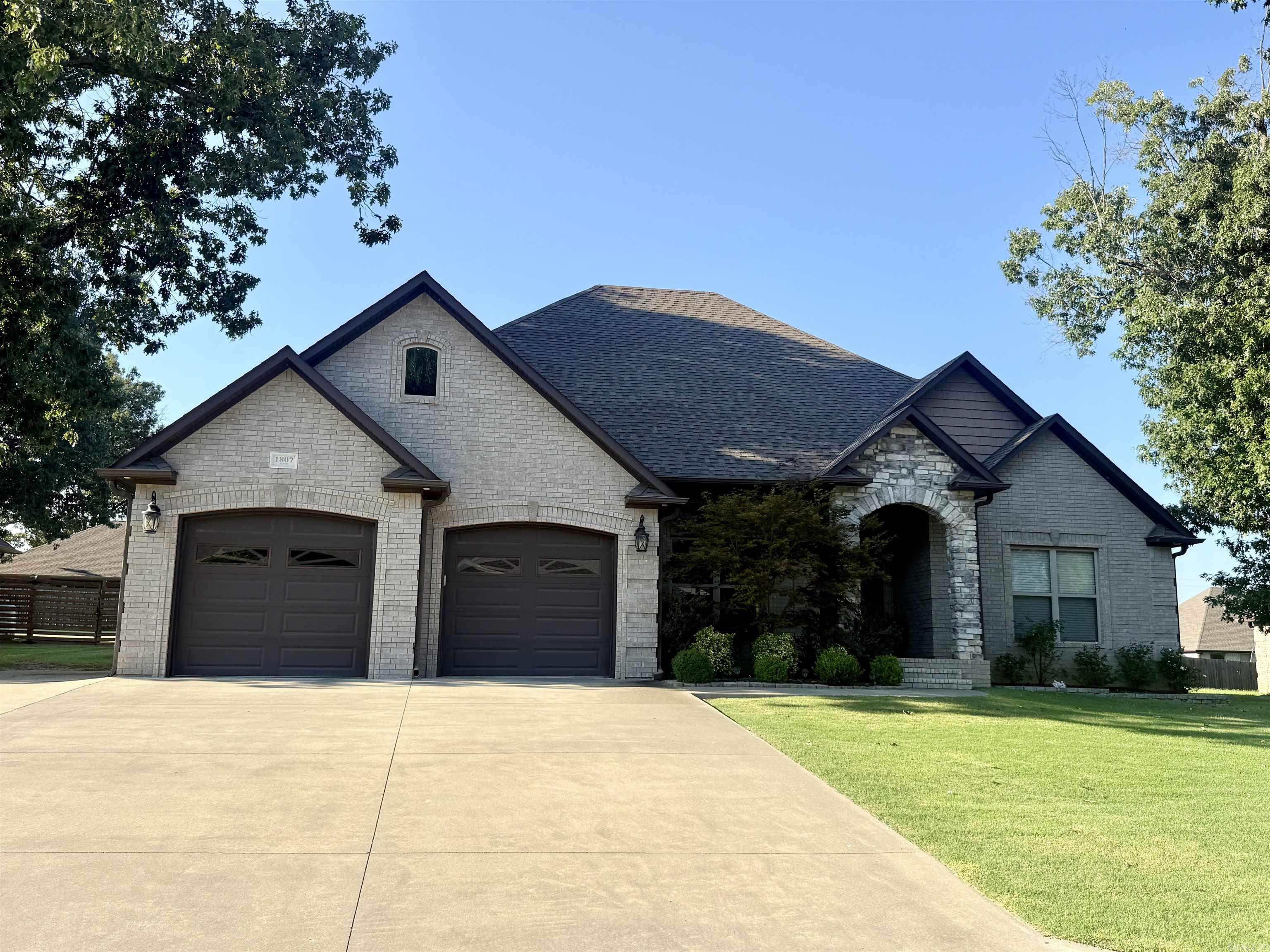 1807  Austin  Paragould, AR