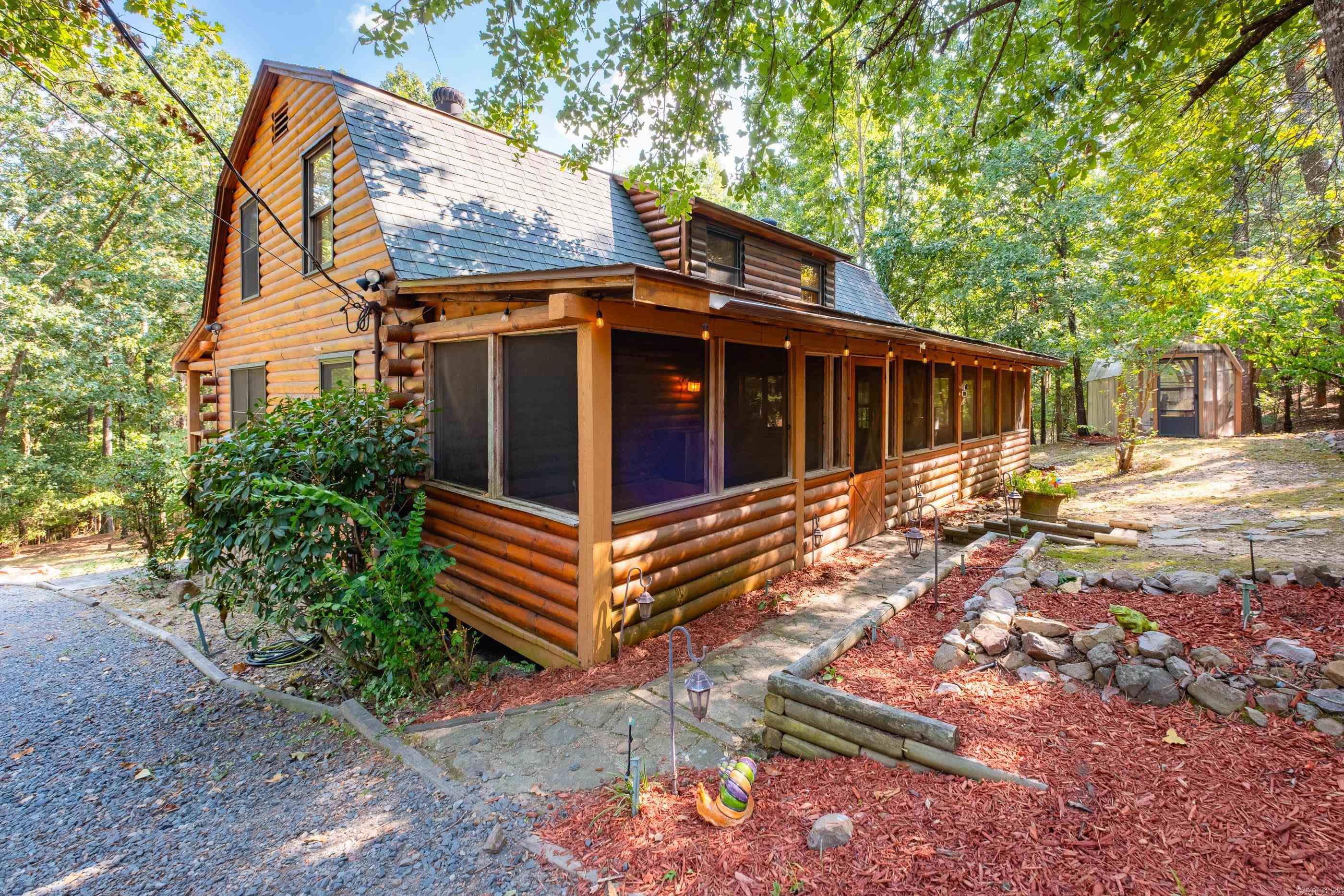 9819 Old Arkansas  Roland, AR
