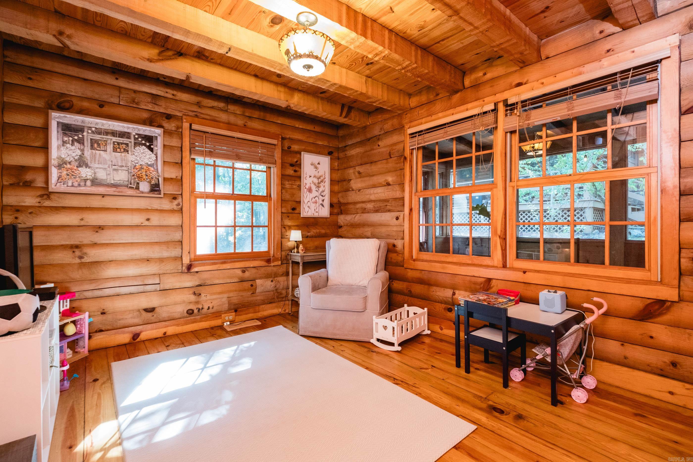 9819 Old Arkansas  Roland, AR