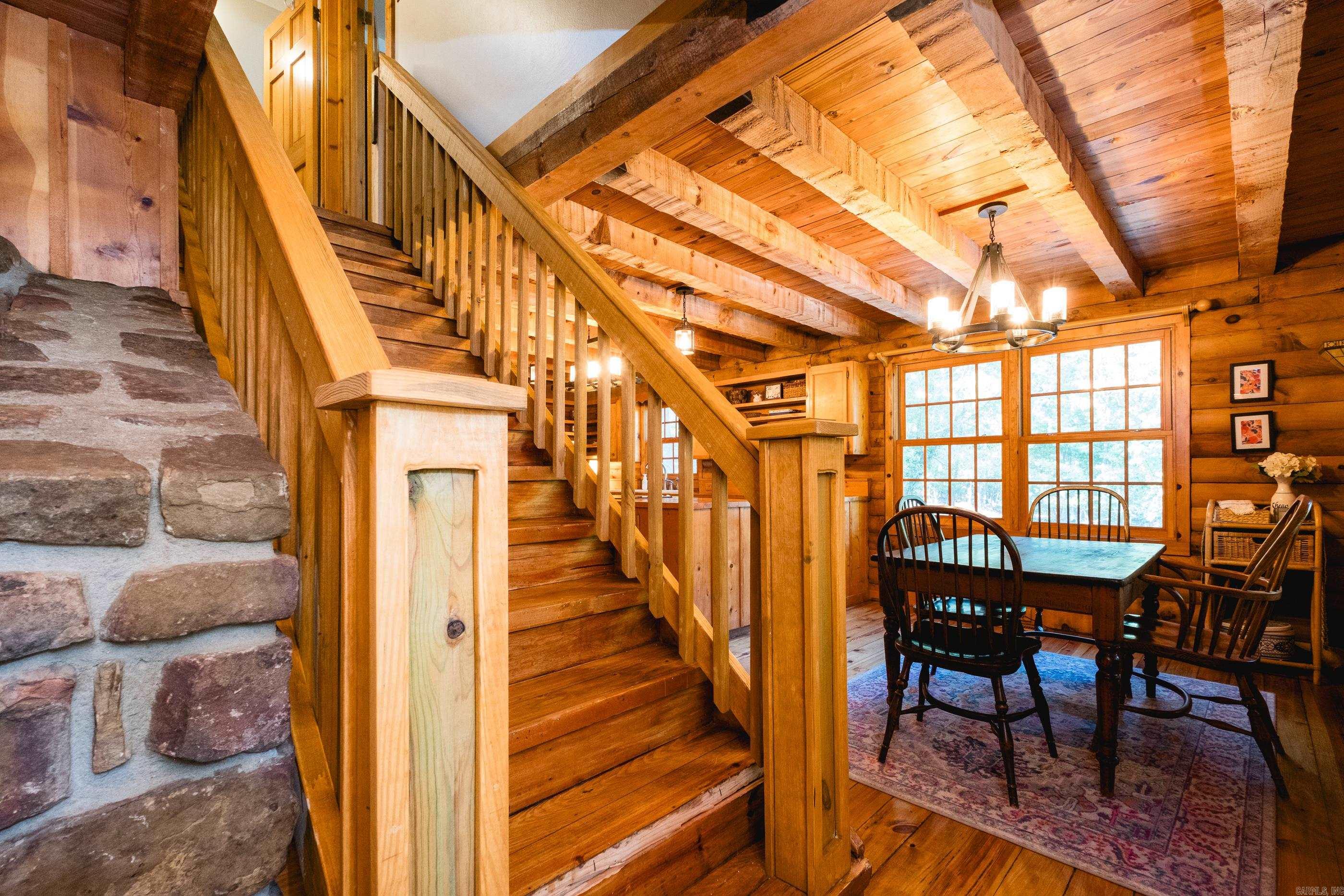 9819 Old Arkansas  Roland, AR