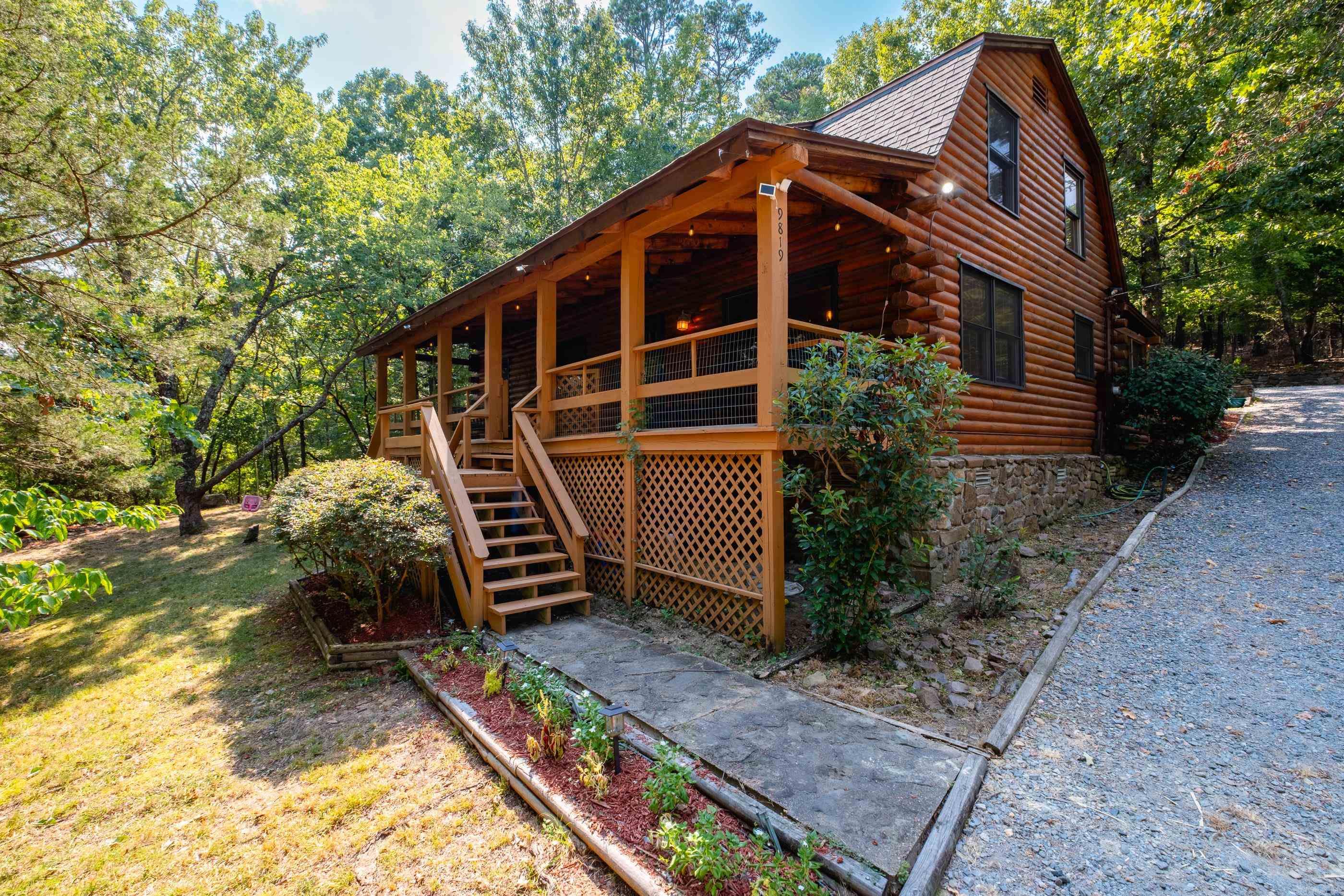 9819 Old Arkansas  Roland, AR