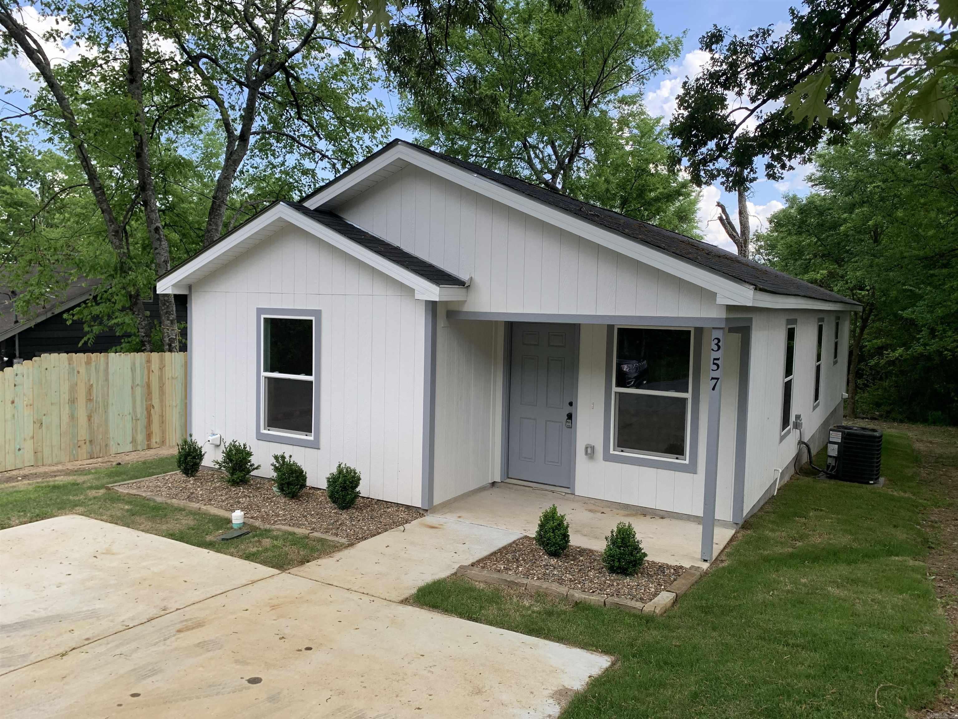 357  Westover  Hot Springs, AR