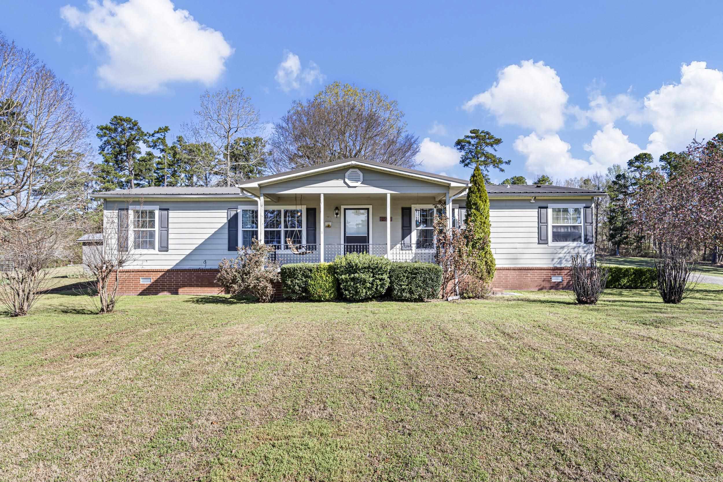 25951 E 22 Highway Delaware, AR 72835