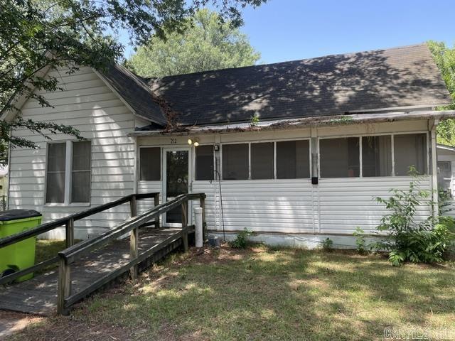 212 W 12th  Stuttgart, AR