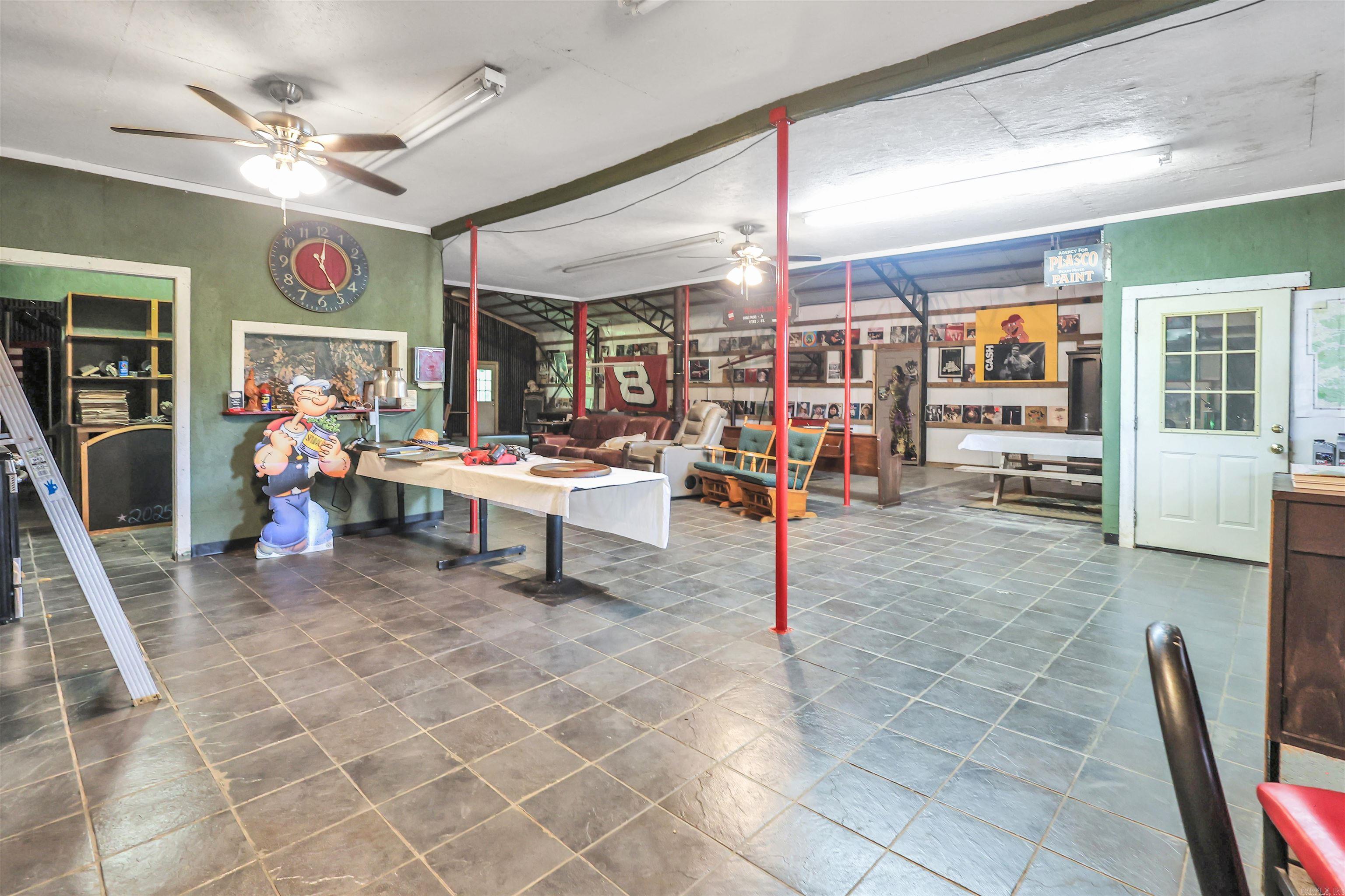 80 Parliment  Mount Ida, AR
