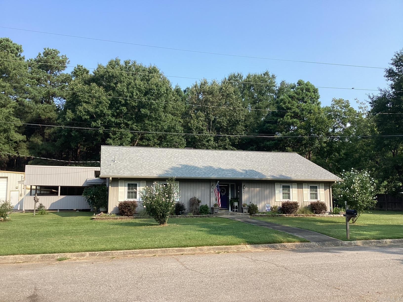 202  Kathryn St  Prescott, AR