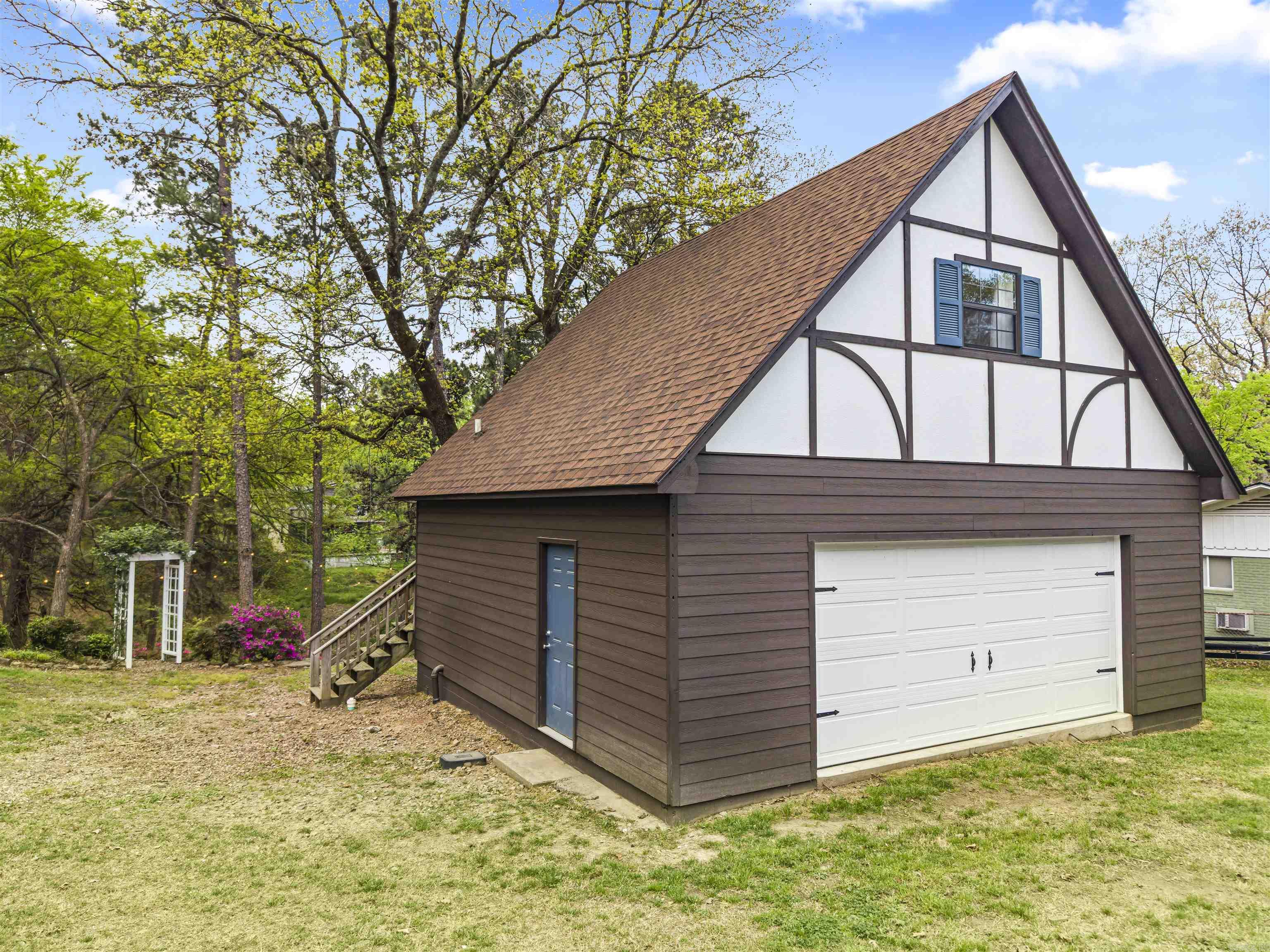 109 Buster Reed  Hot Springs, AR