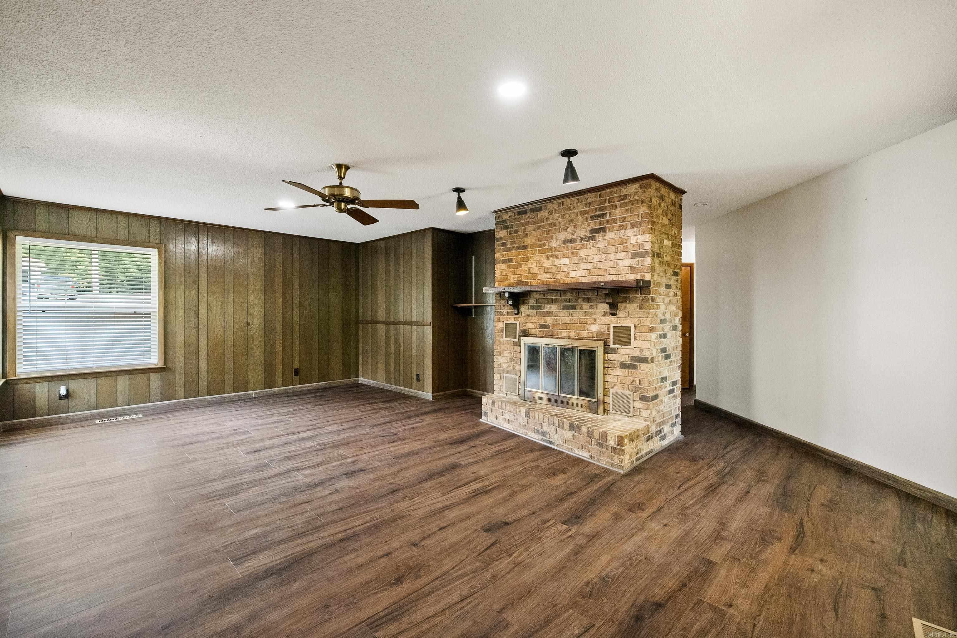 305 Ruth  Benton, AR