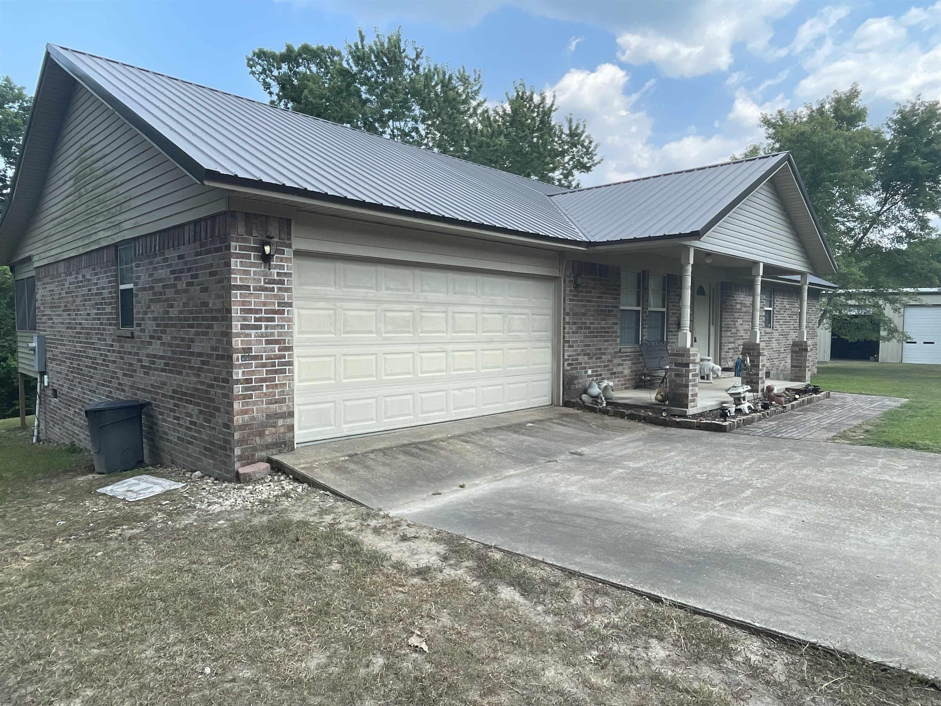 186 Wilcox  Mountain View, AR