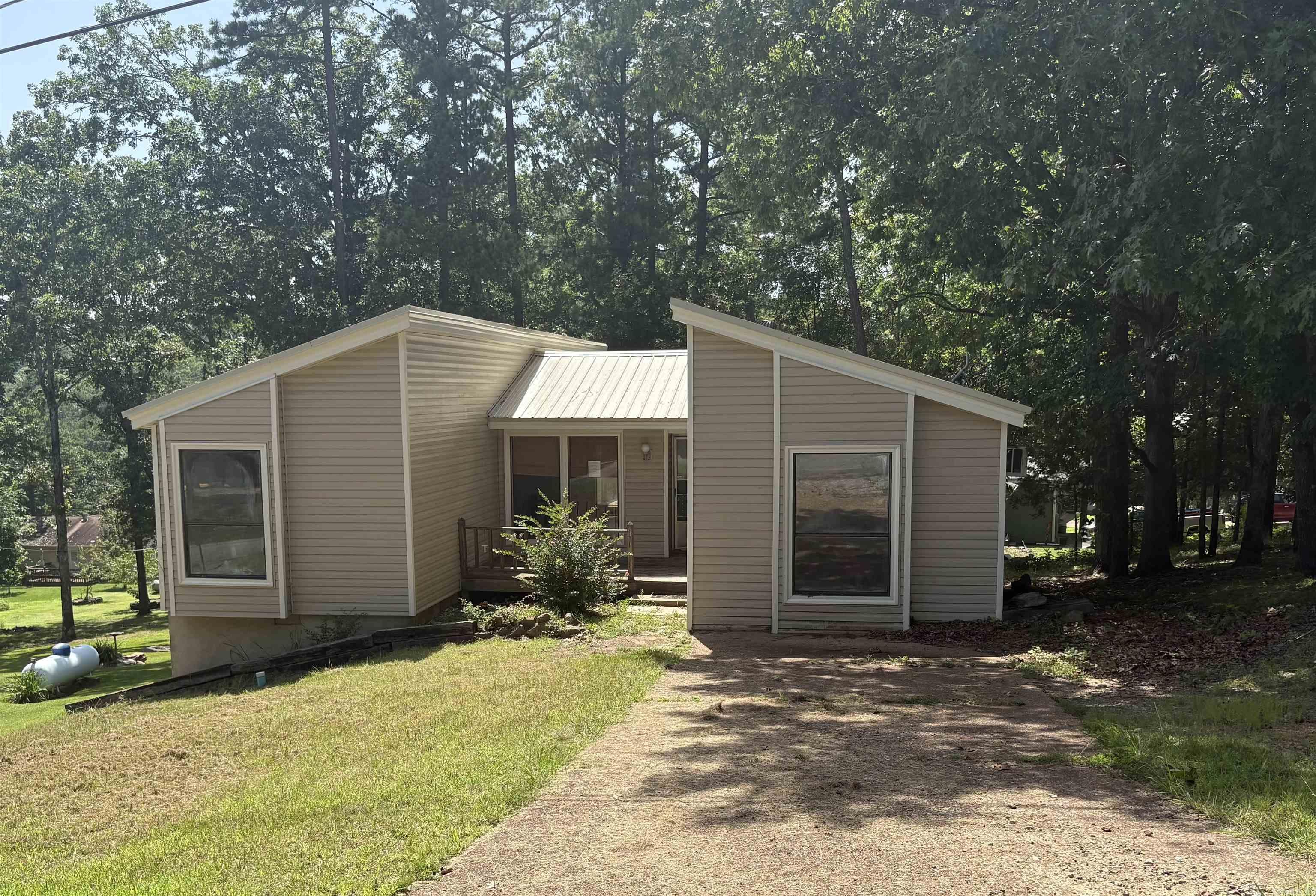 102  Dunn Hollow  Fairfield Bay, AR