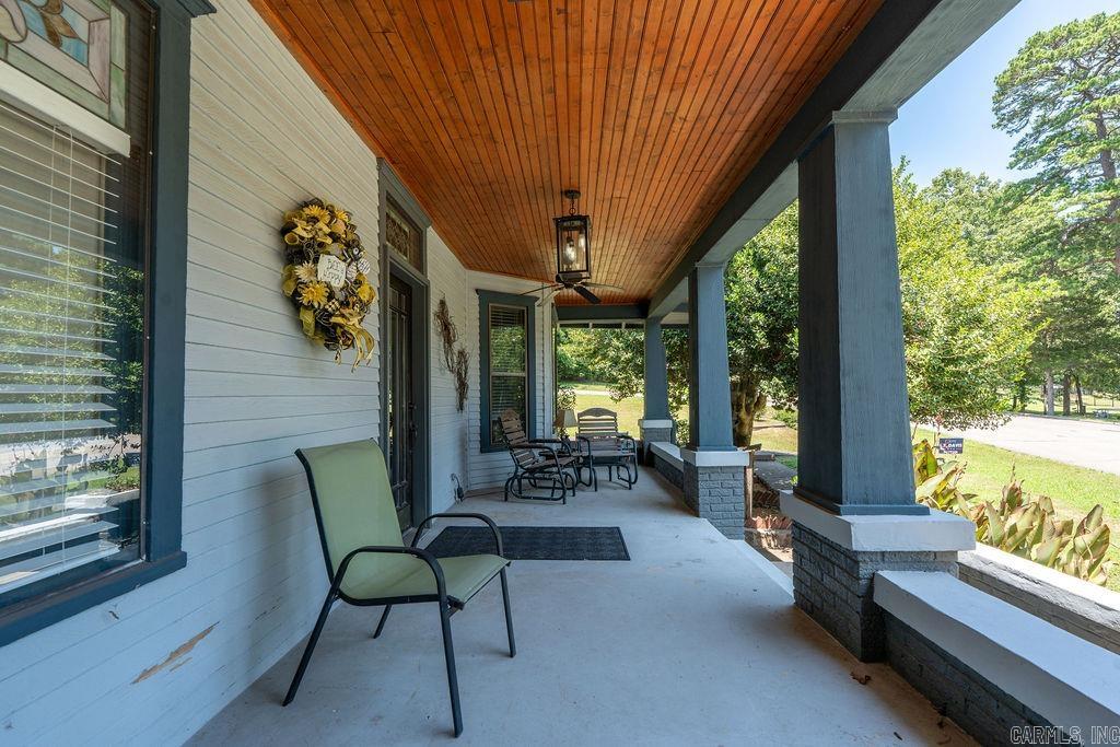 110 N Broadway  Heber Springs, AR