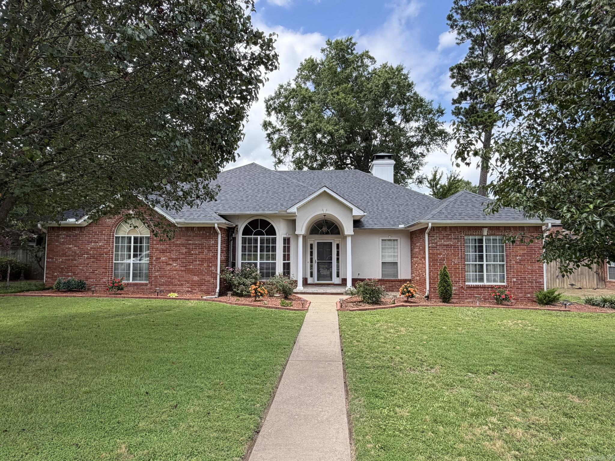 205  Country Club  Maumelle, AR