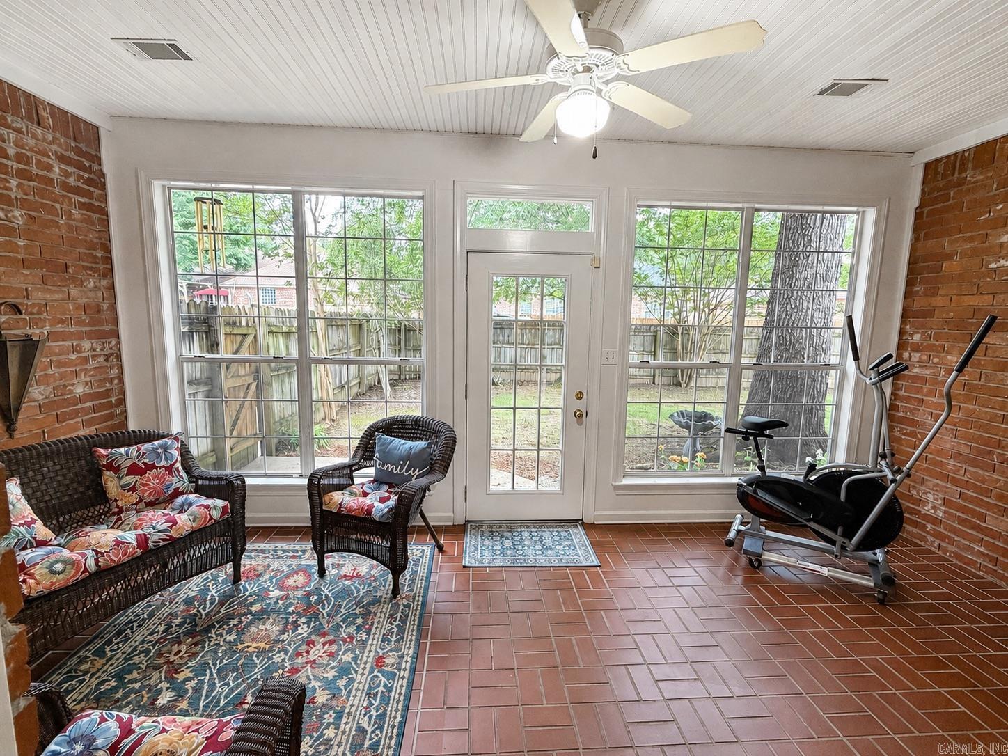 205 Country Club  Maumelle, AR