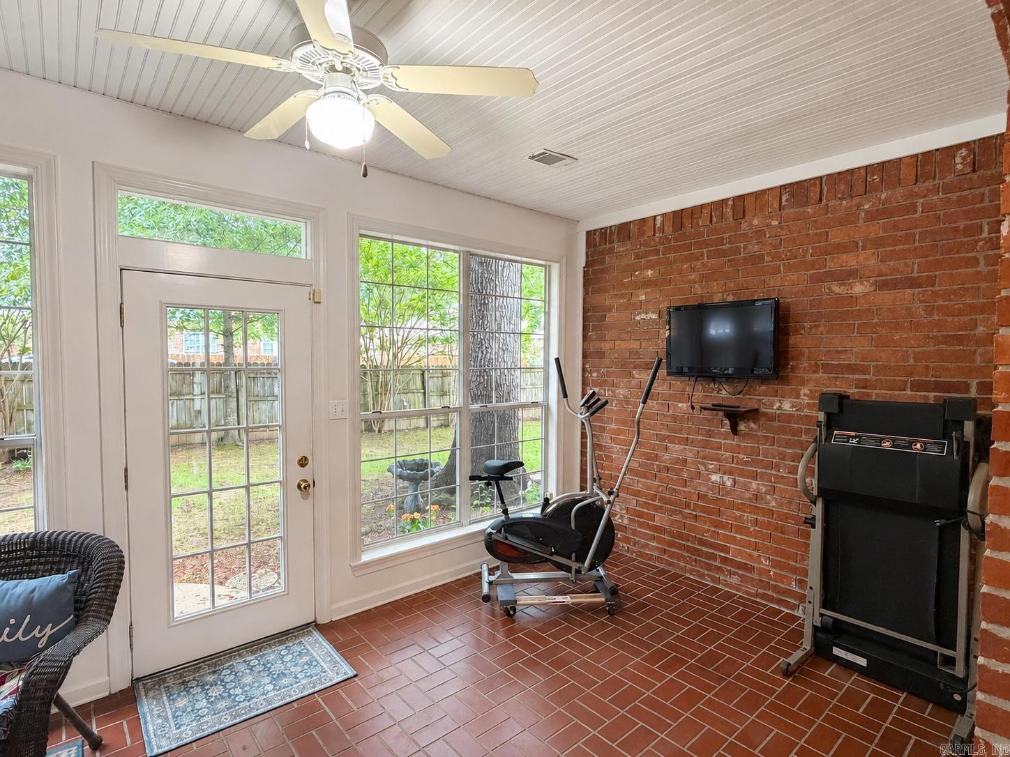 205 Country Club  Maumelle, AR