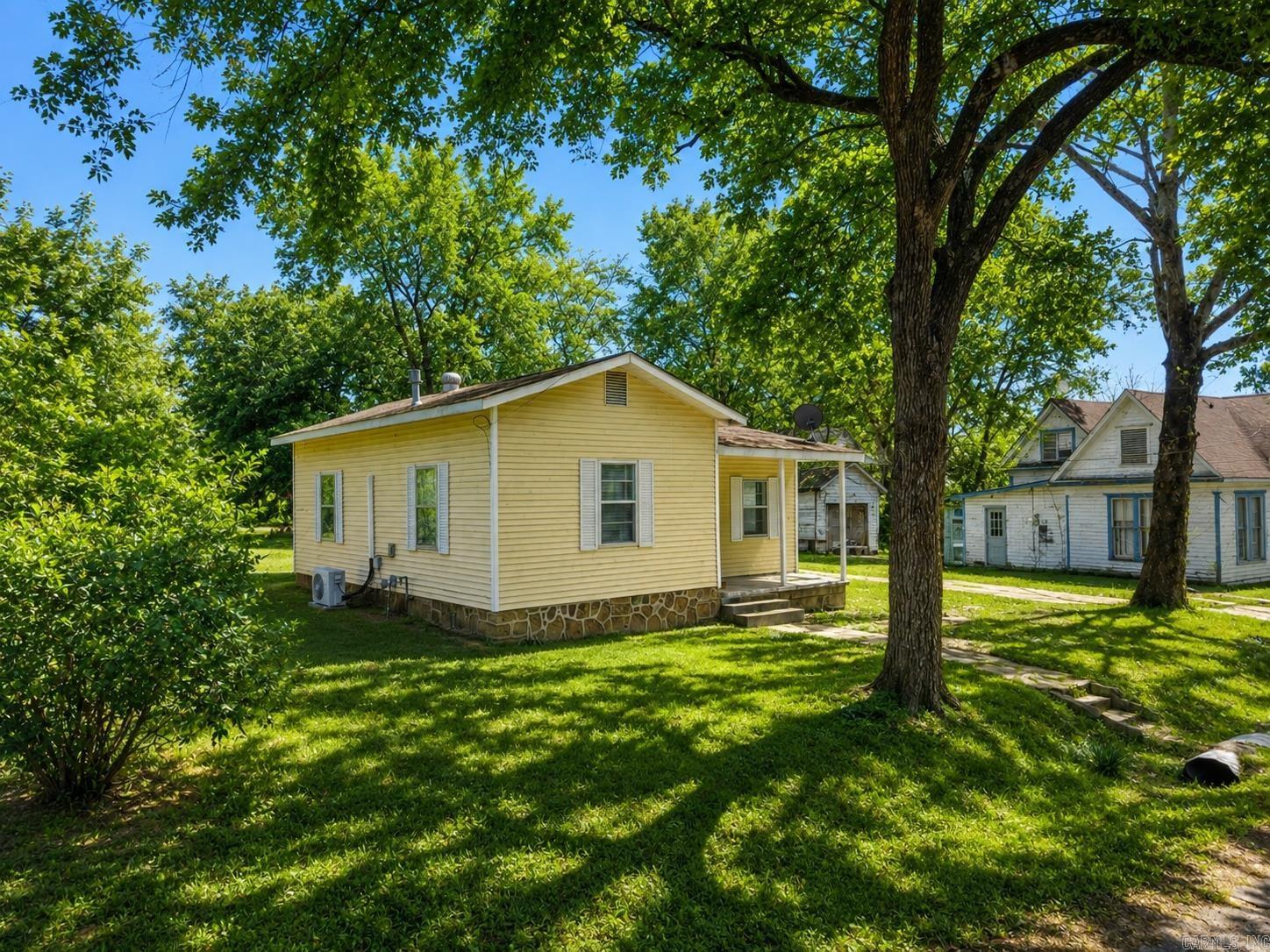 202 N Griffin Street  Morrilton, AR