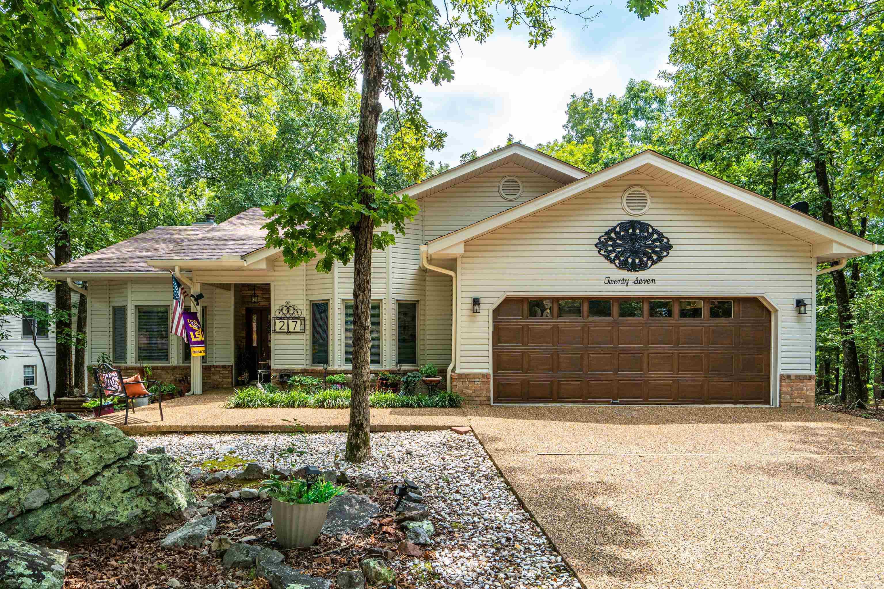 27  Barcelona  Hot Springs Village, AR