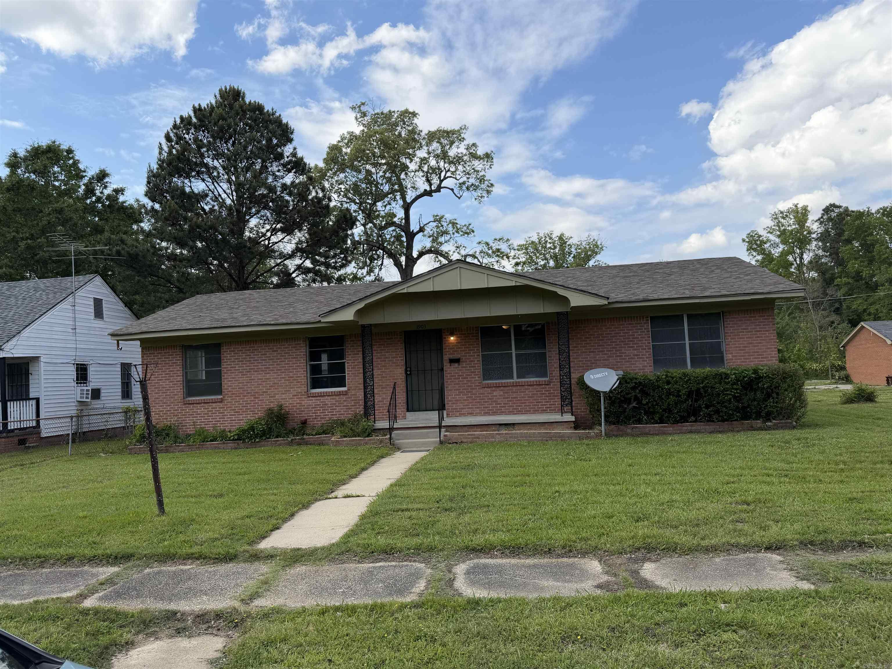 1903 W 25th  Pine Bluff, AR