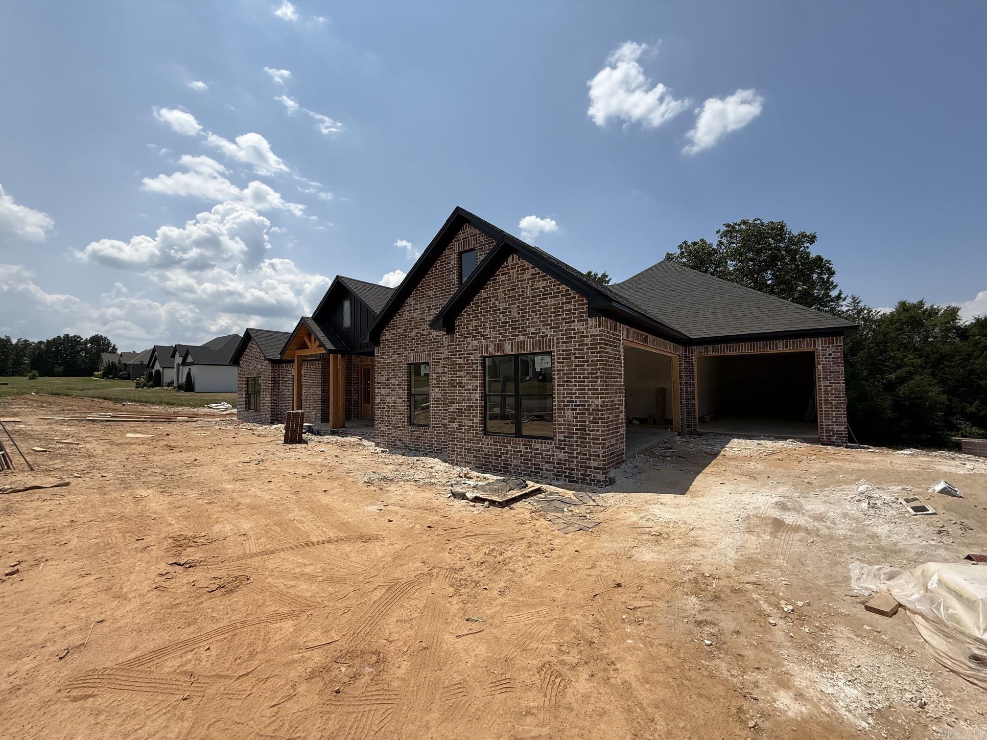13 Pear  Greenbrier, AR