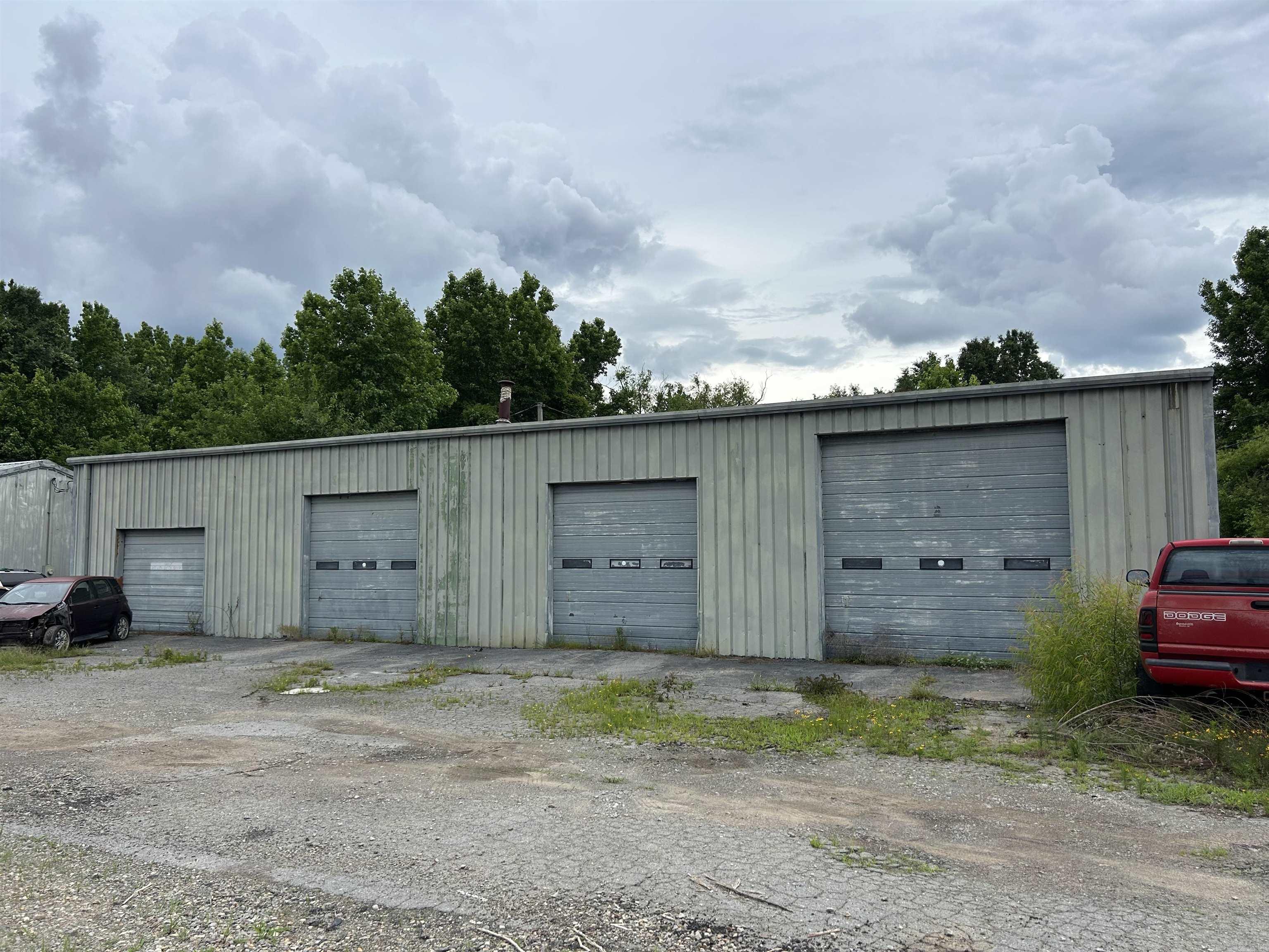 1707 Black Gum — exterior