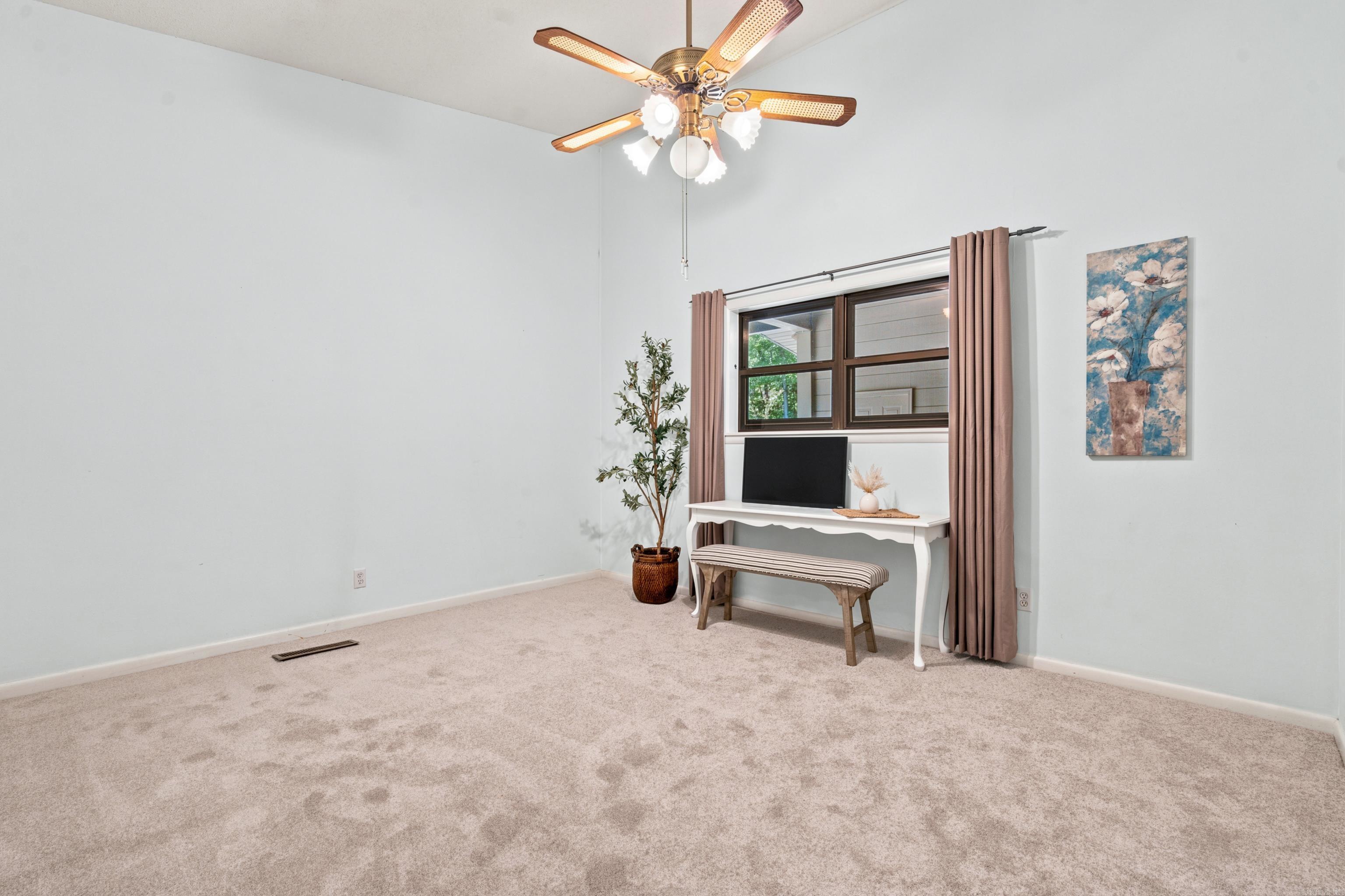 27 Valls Lane  Hot Springs Village, AR