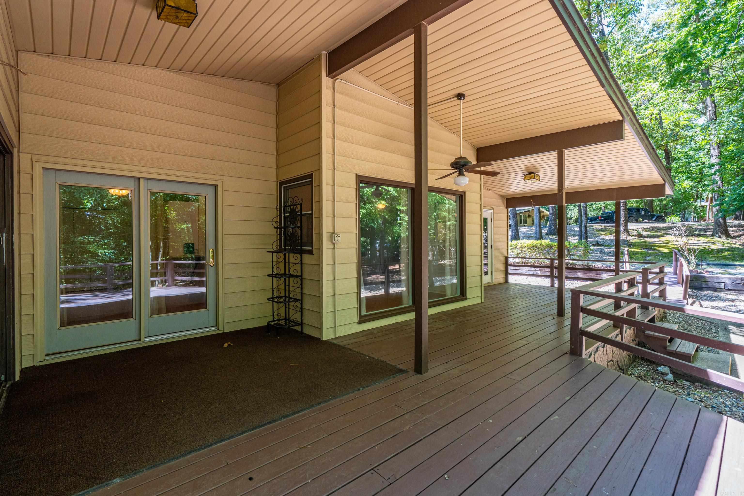 27 Valls Lane  Hot Springs Village, AR