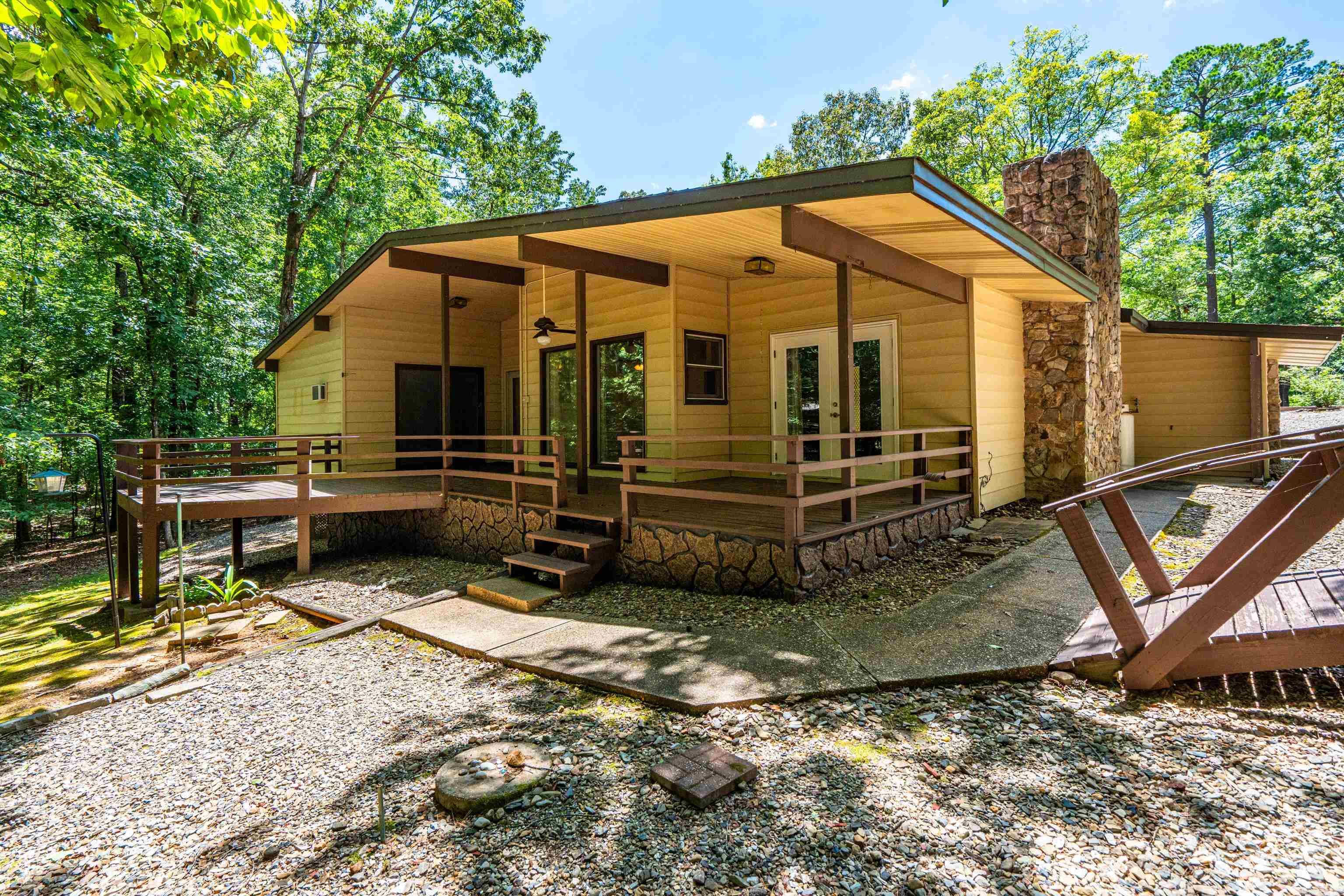 27 Valls Lane  Hot Springs Village, AR