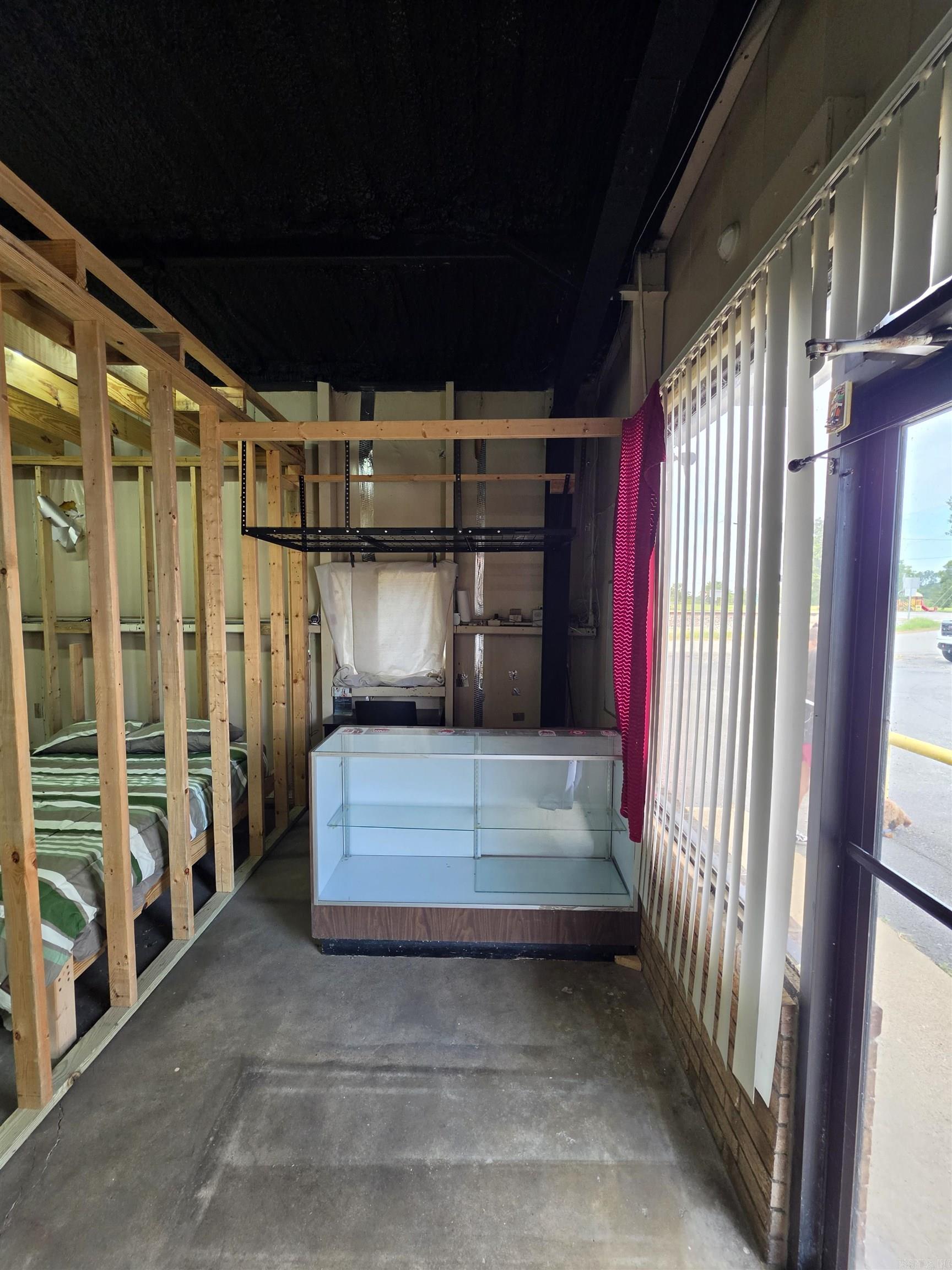 105 S Main St  Patterson, AR