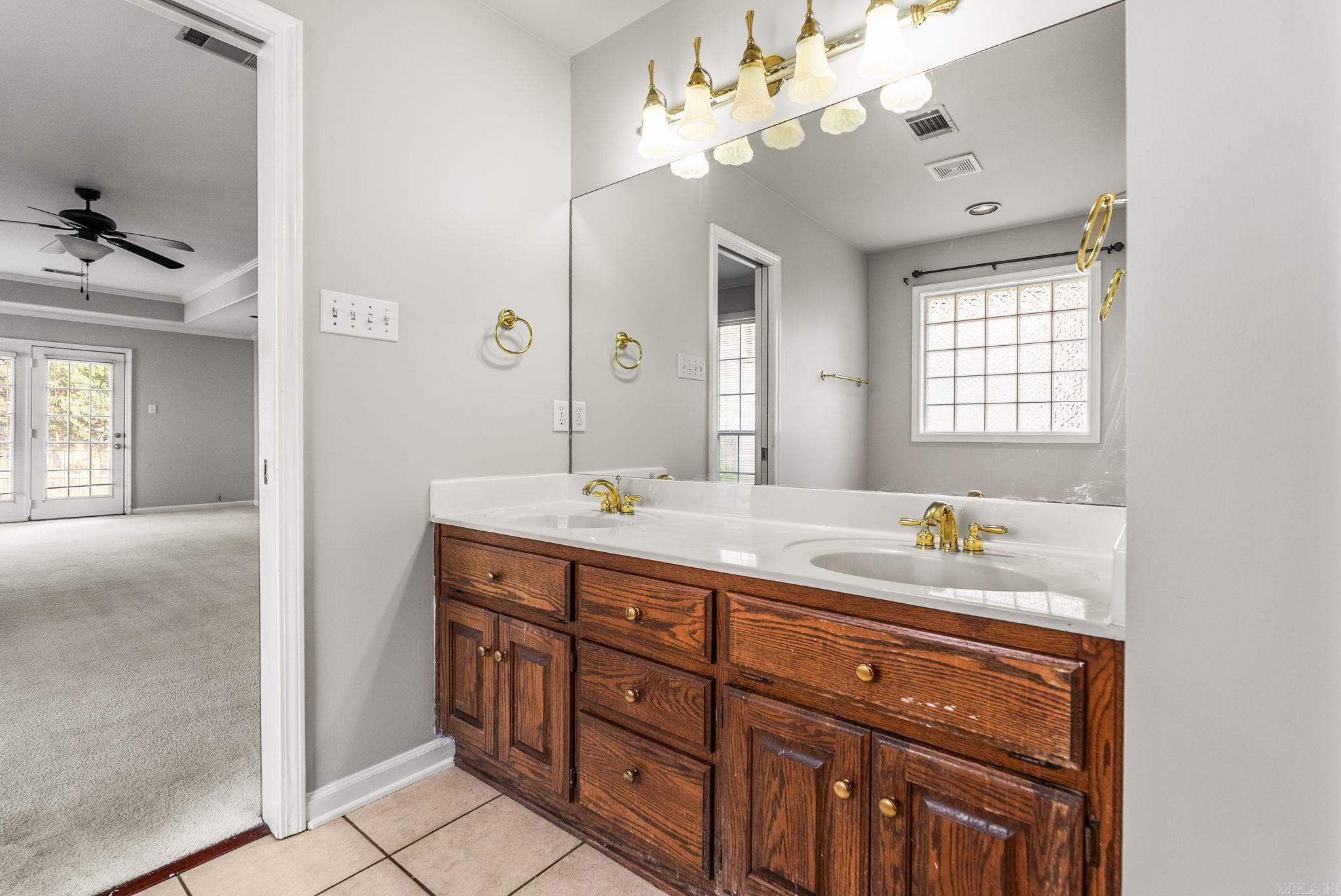 104 Cannes  Maumelle, AR