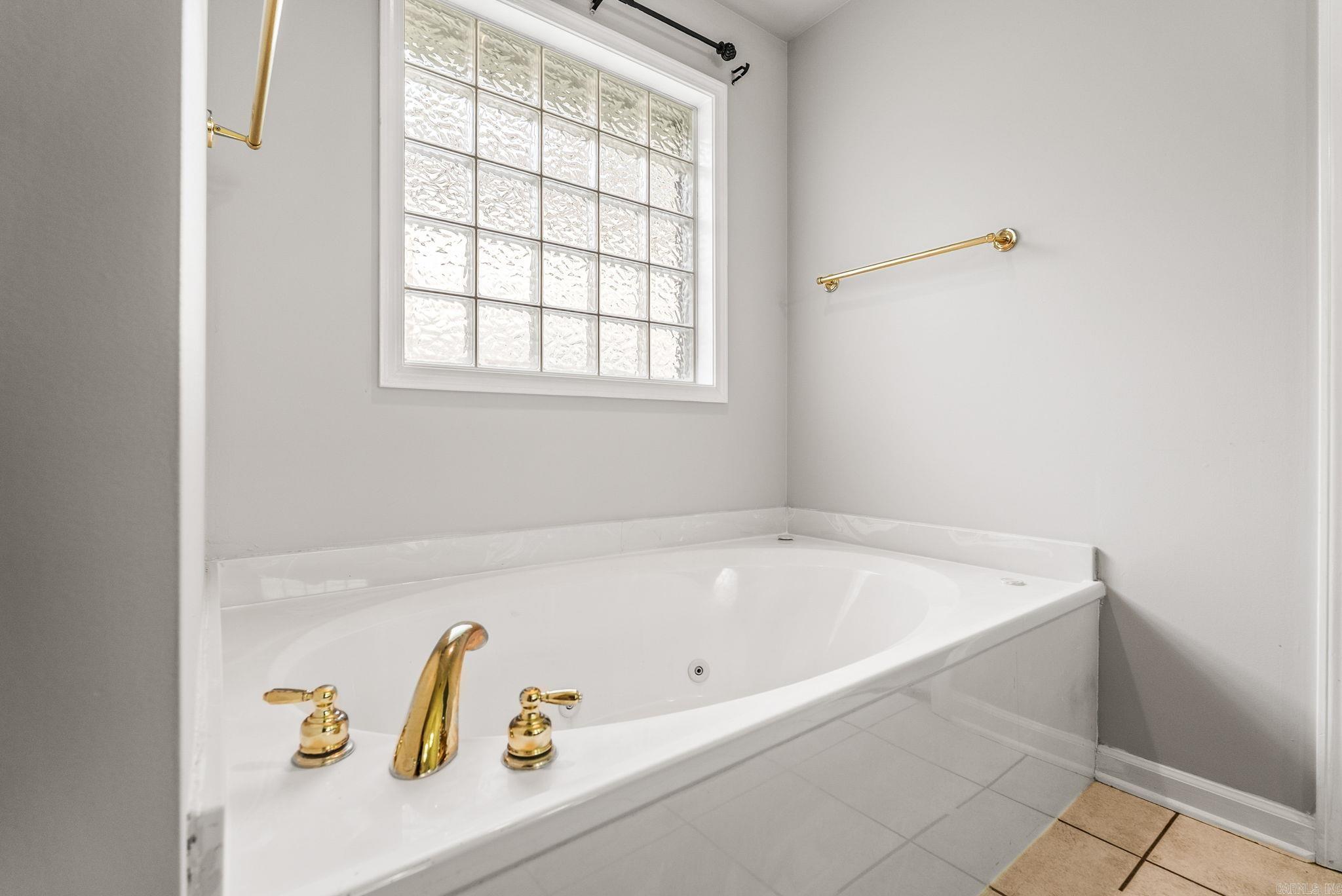 104 Cannes  Maumelle, AR