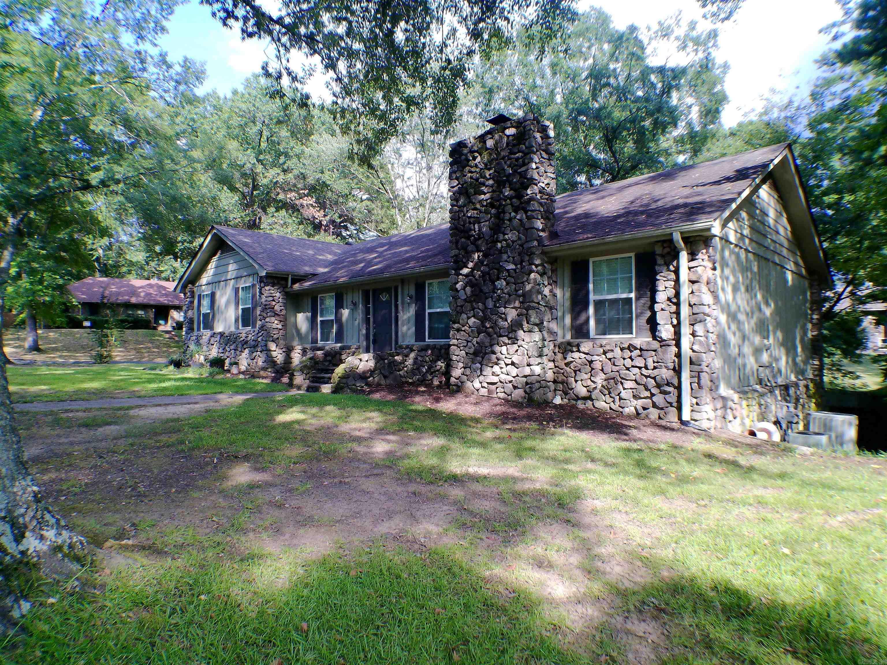1 Ivy  Arkadelphia, AR