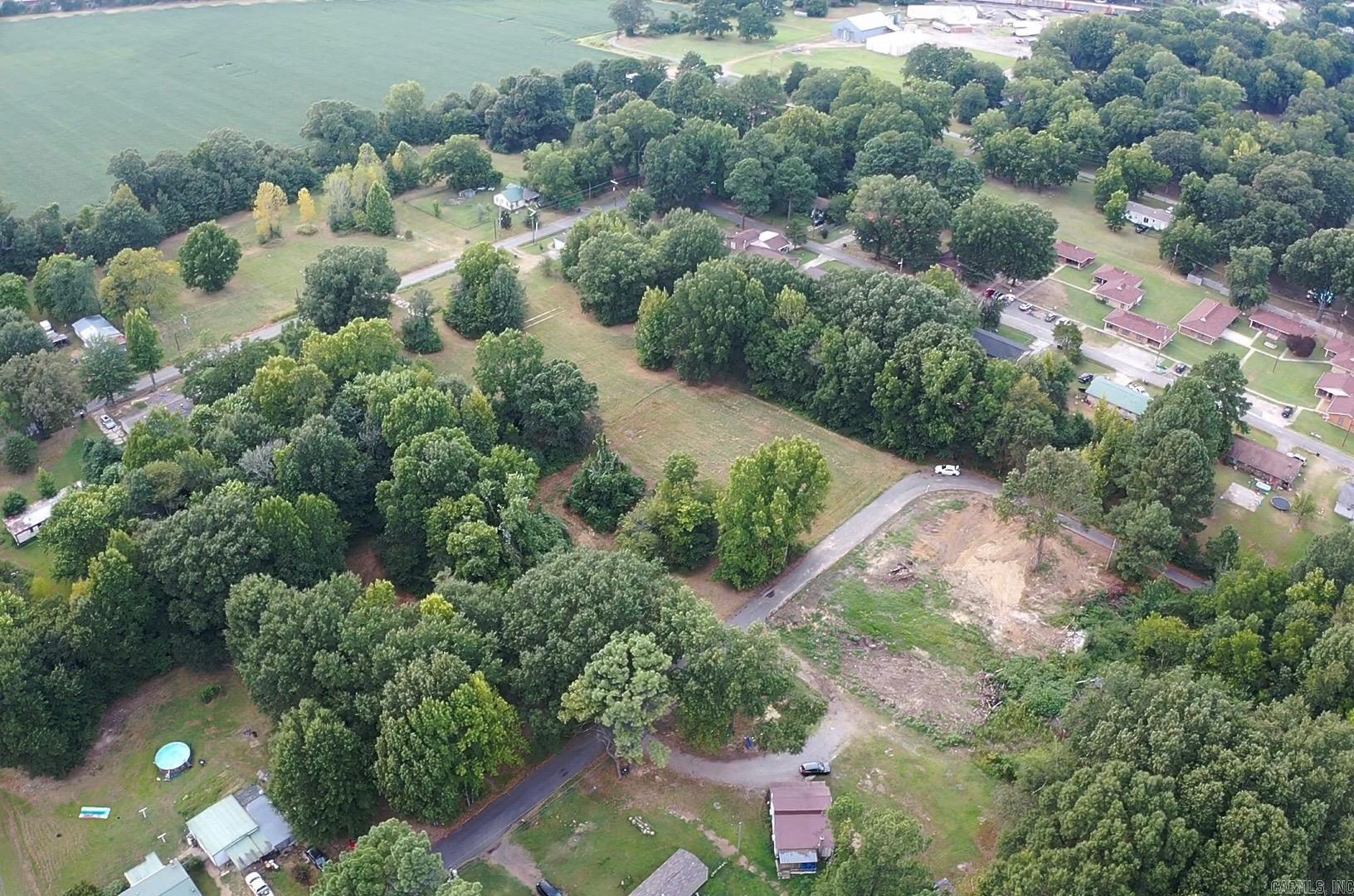 1027 Hickory Street — photo 3