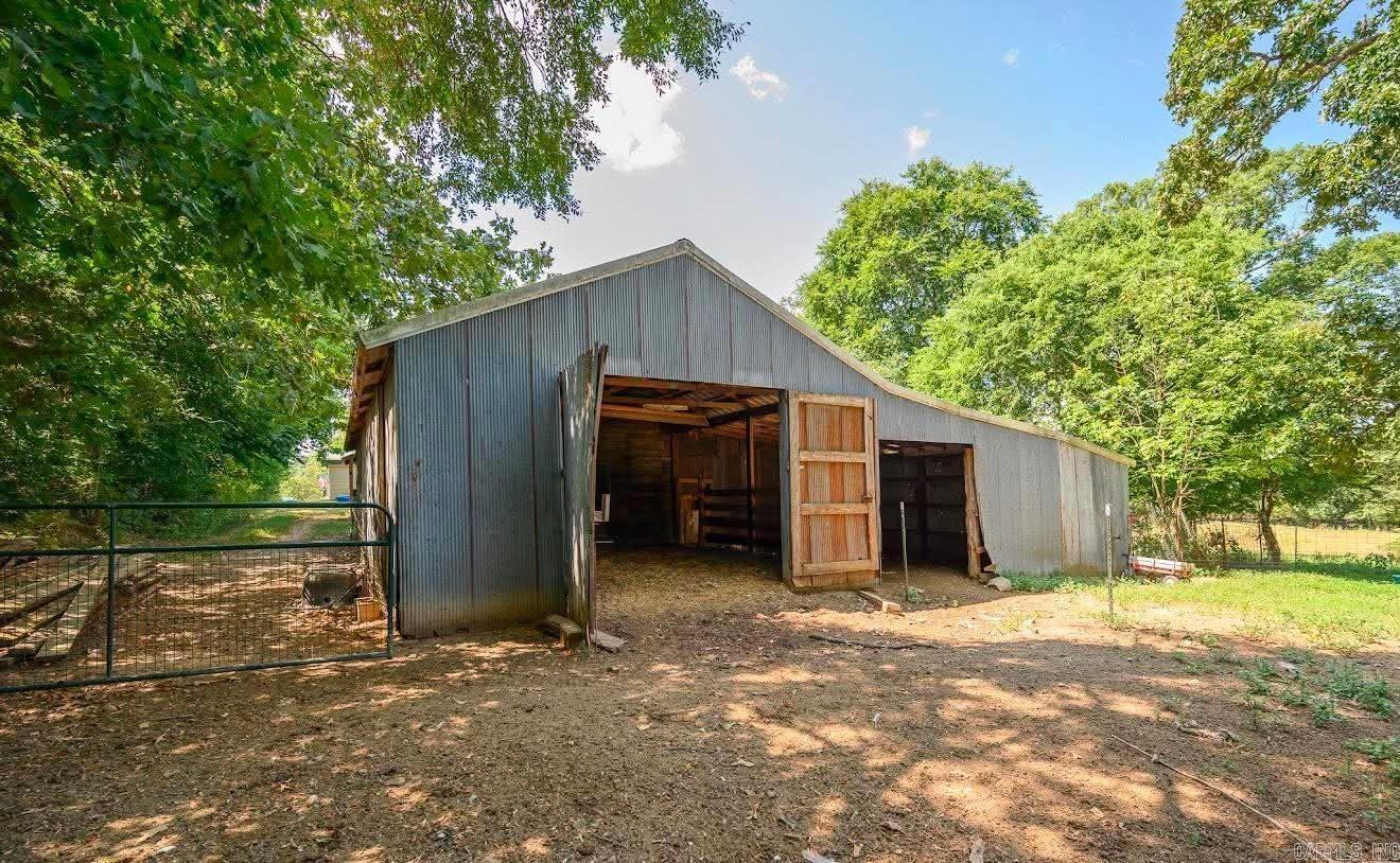177 Polk Road 37  Mena, AR