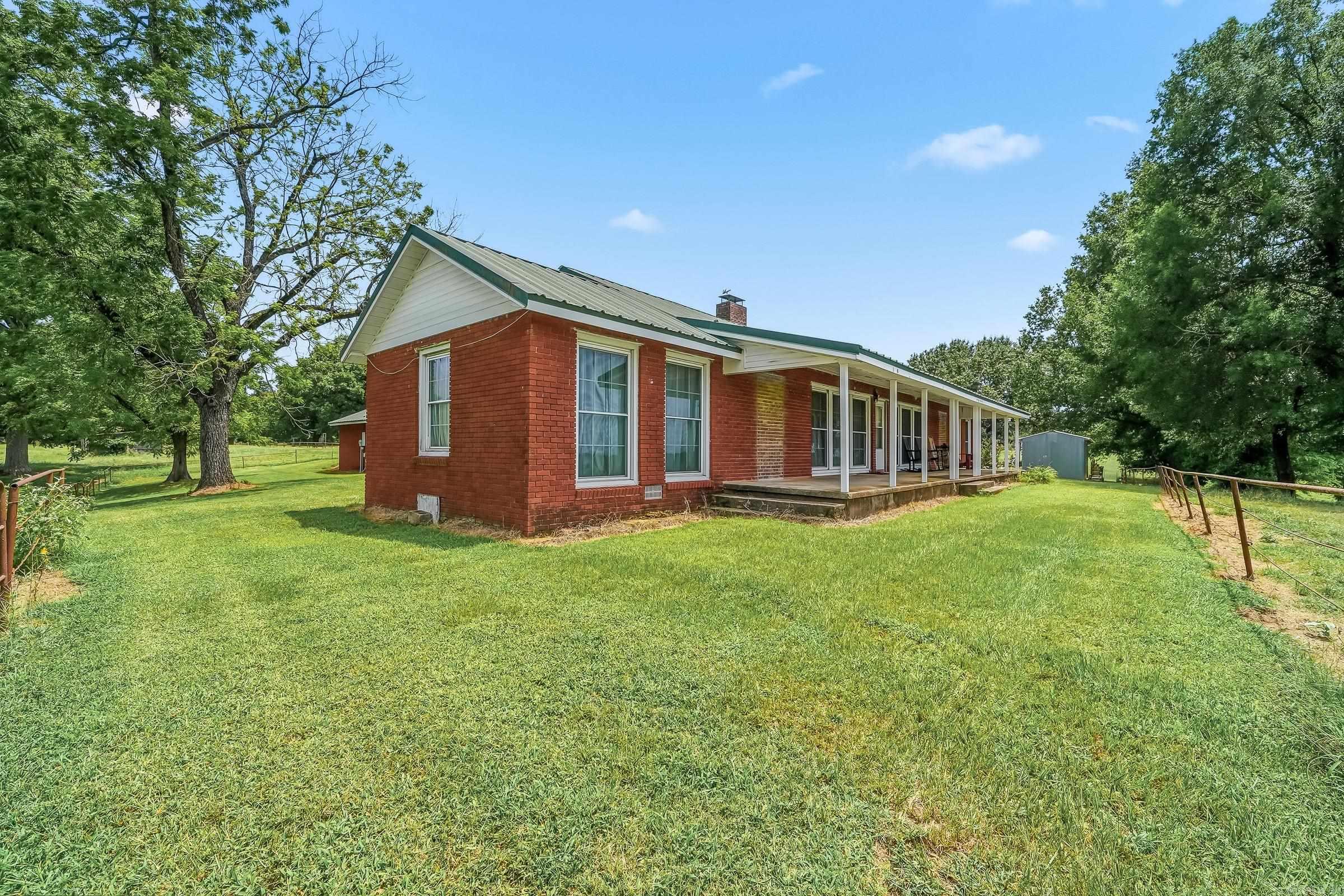 137 Pickering Drive Horatio, AR 71842