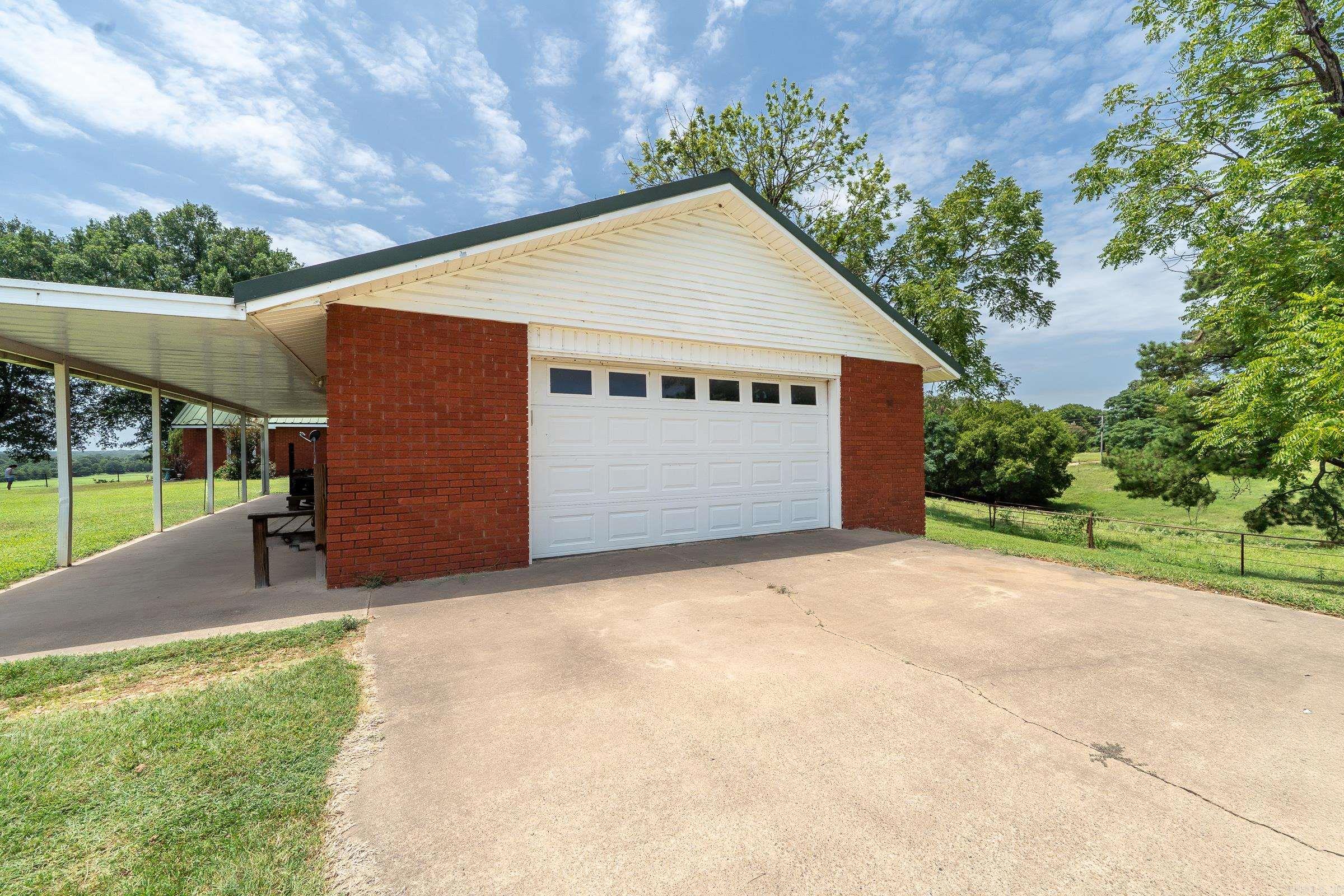 137 Pickering Drive Horatio, AR 71842