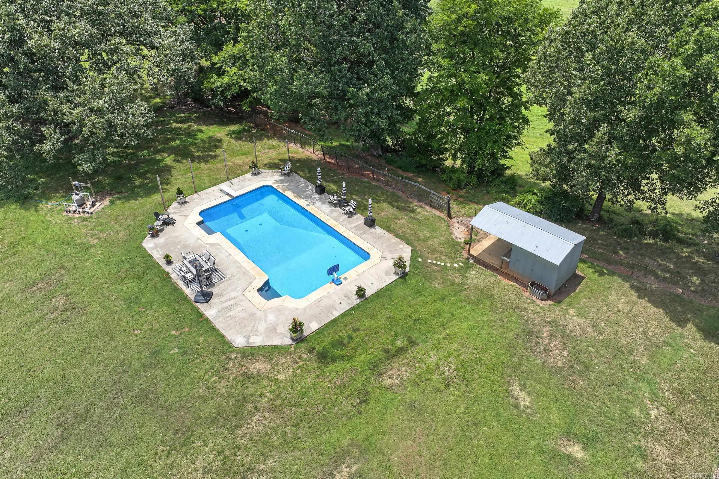 137 Pickering Drive Horatio, AR 71842