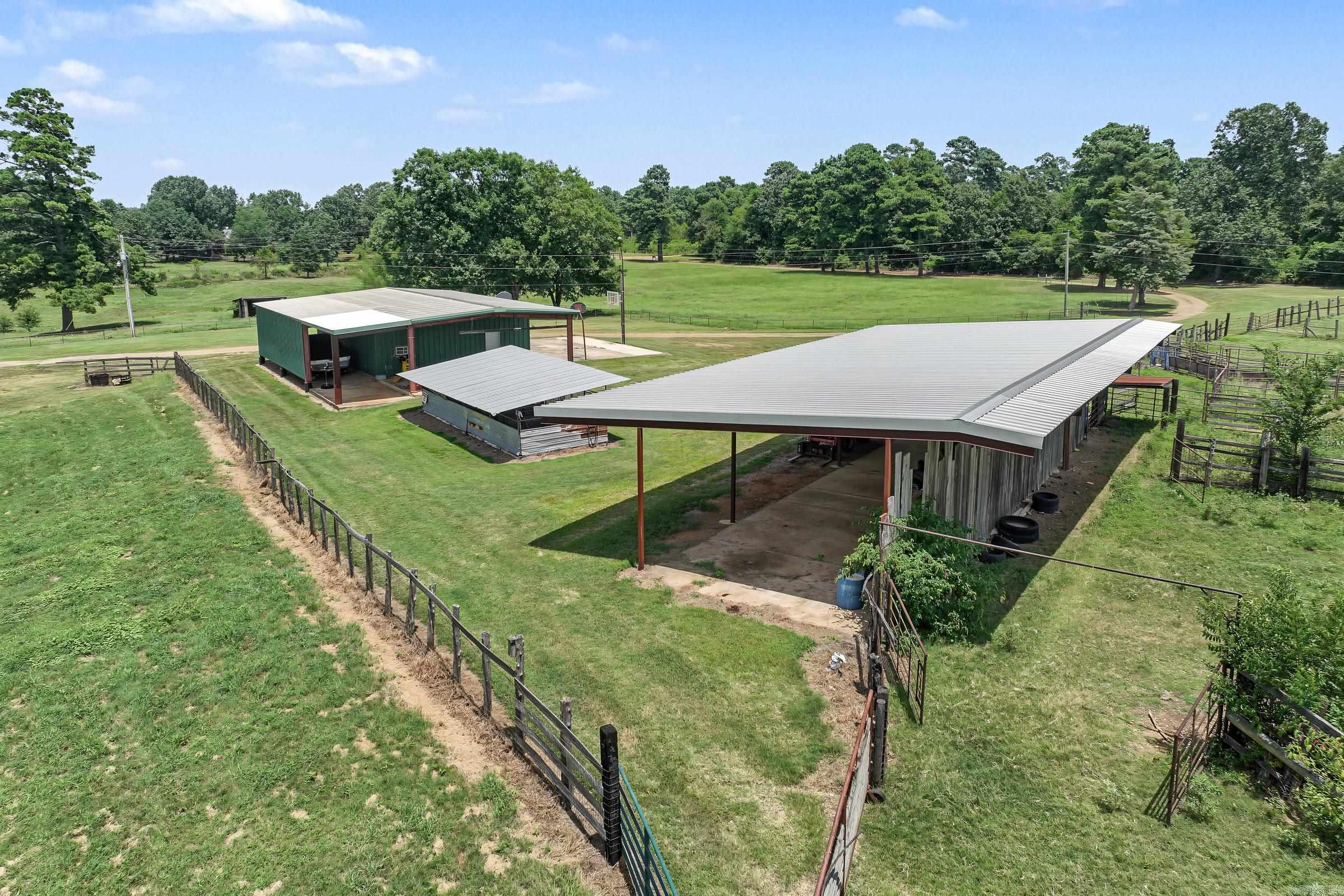 137 Pickering Drive Horatio, AR 71842