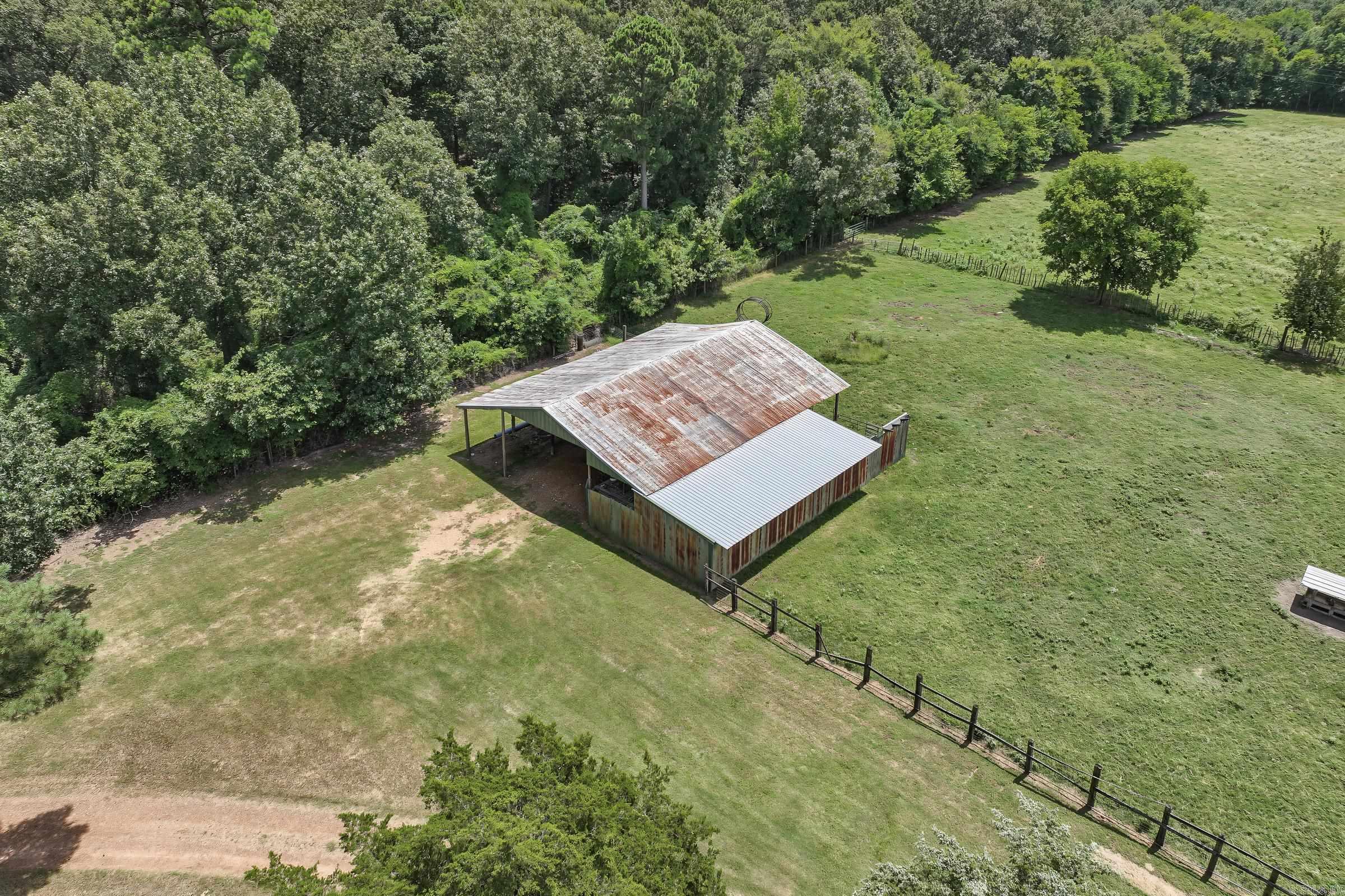 137 Pickering Drive Horatio, AR 71842