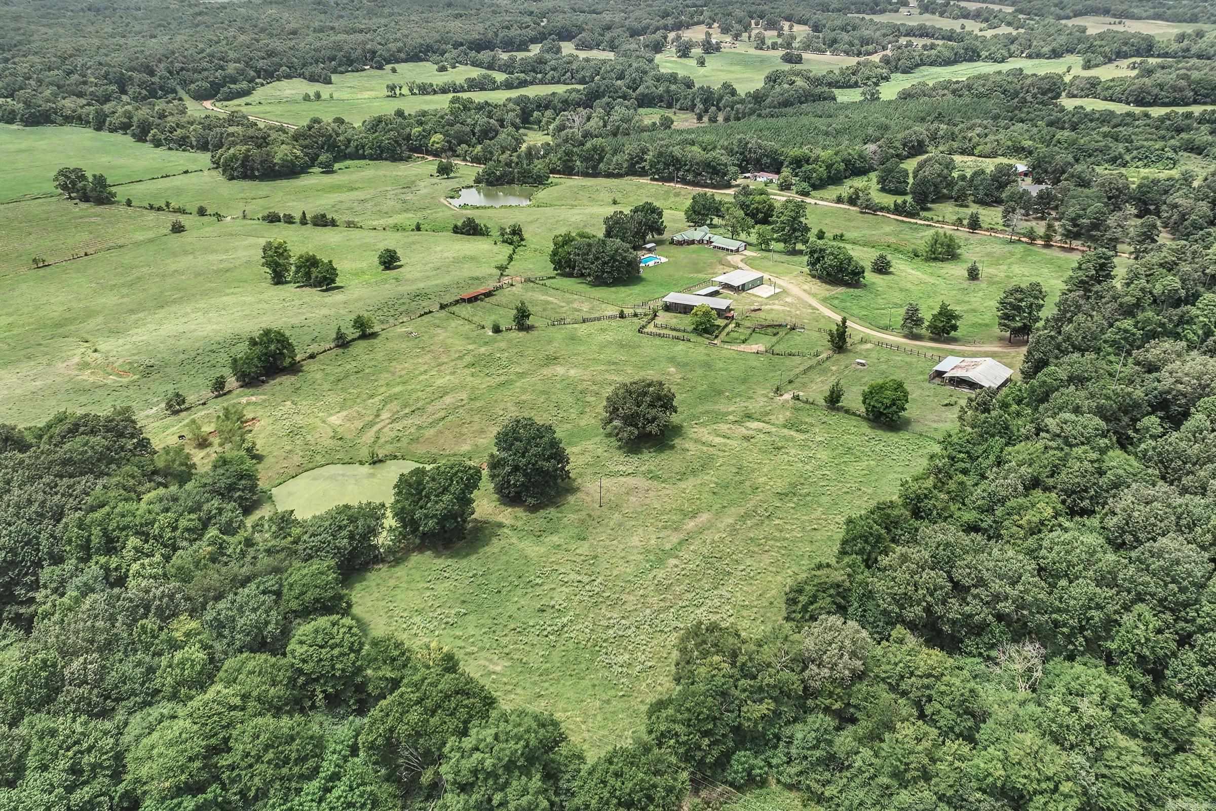 137 Pickering Drive Horatio, AR 71842