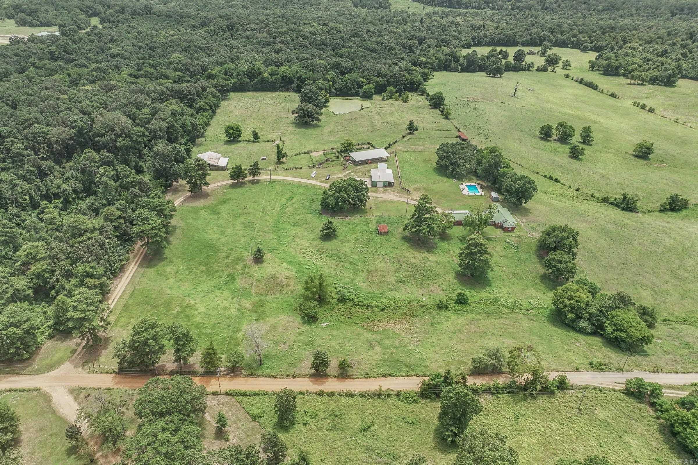 137 Pickering Drive Horatio, AR 71842