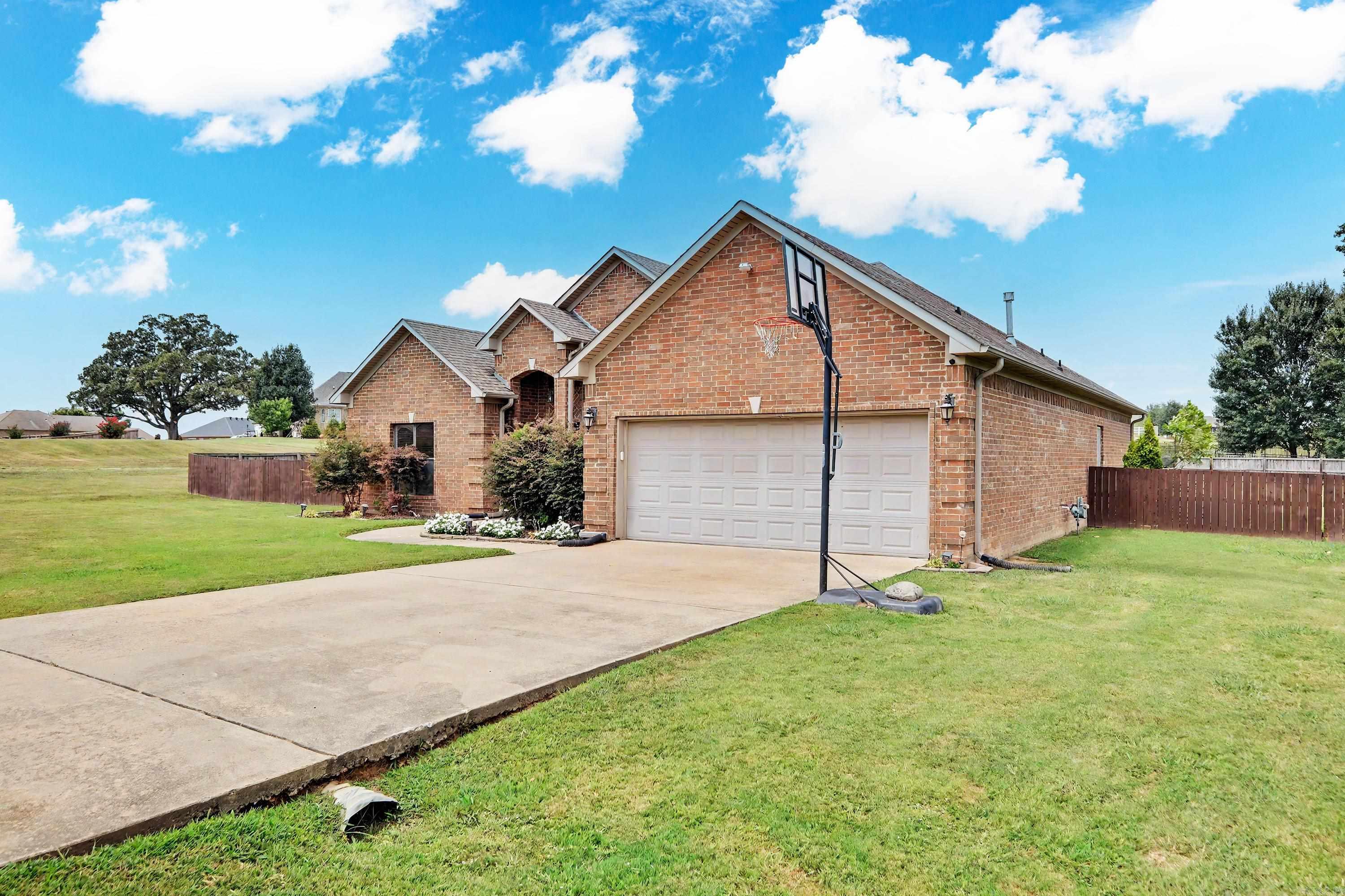 202 Plantation  Mayflower, AR