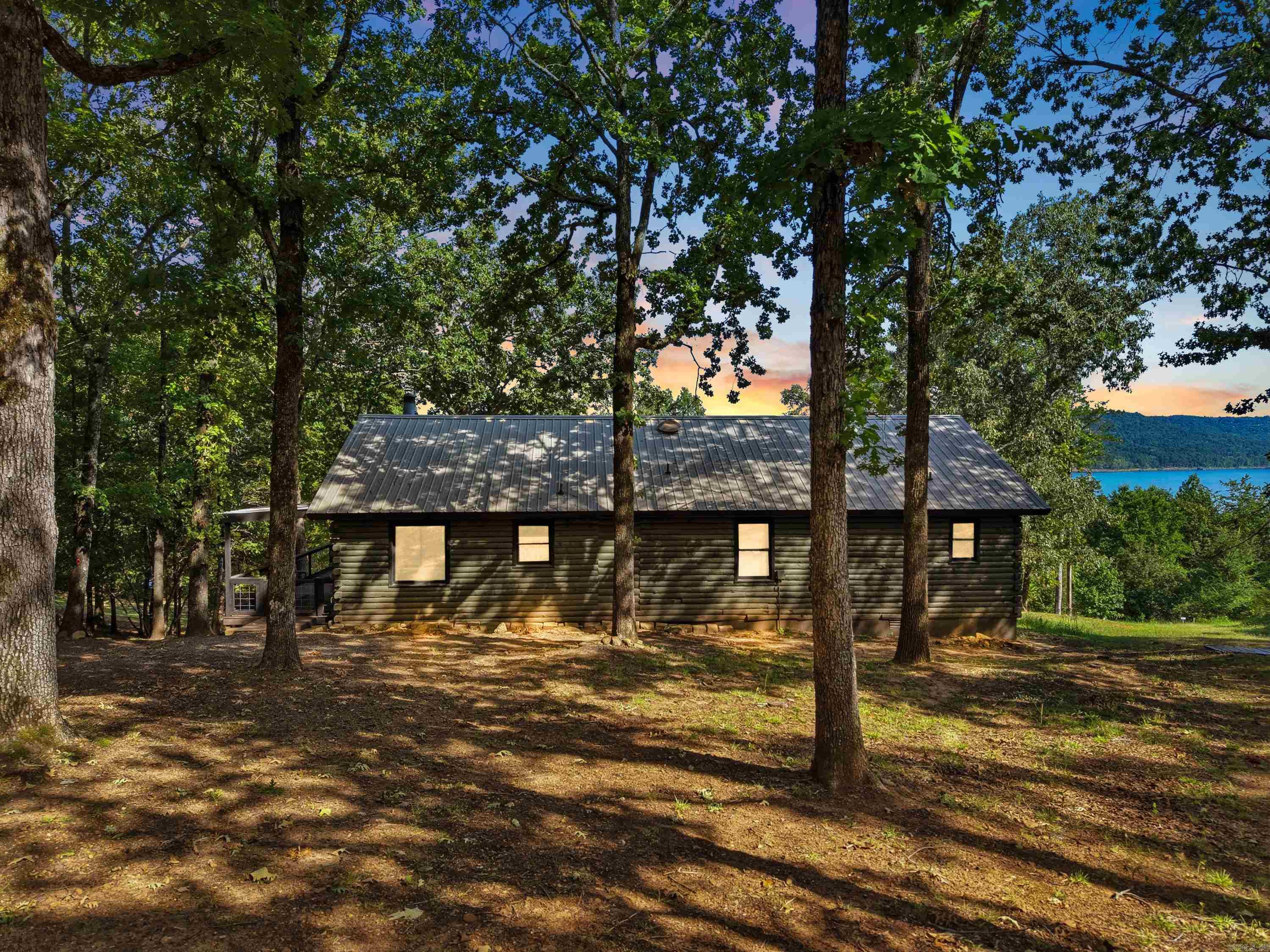 360  Shore  Shirley, AR