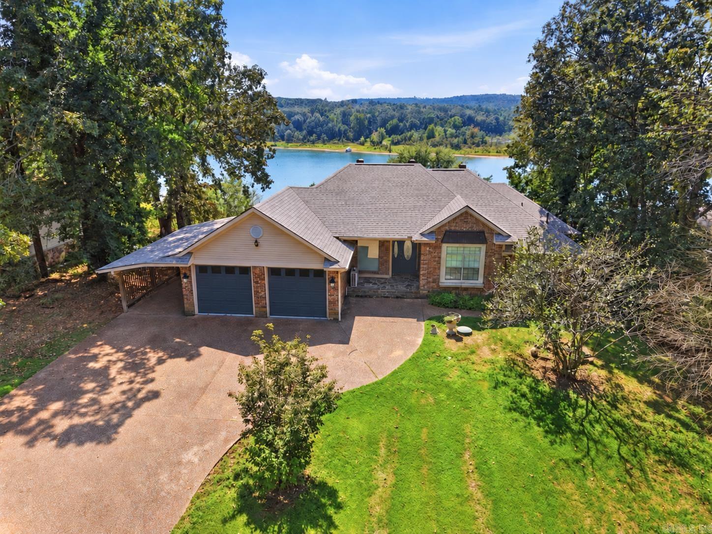 844 Davidson Circle Greers Ferry, AR 72067